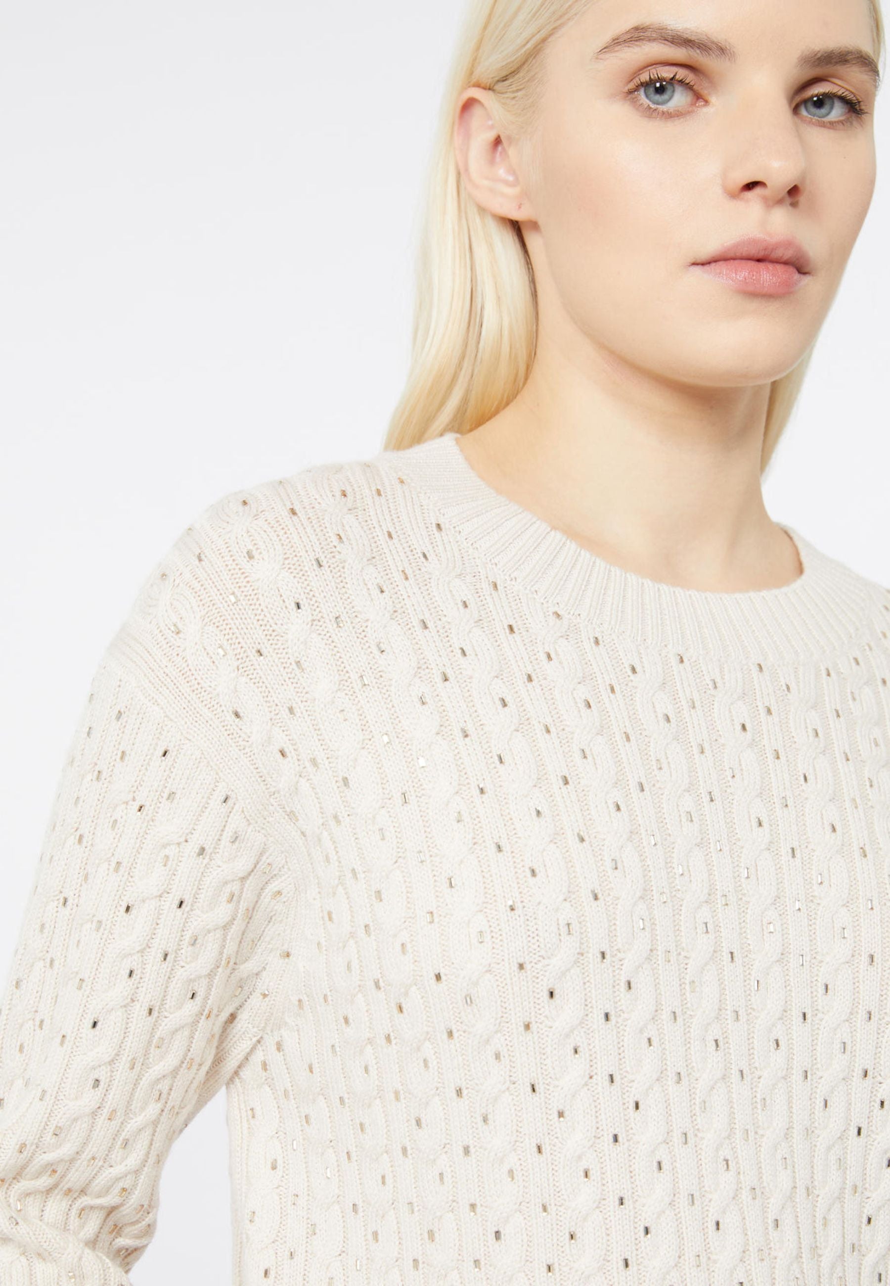 Maglia girocollo in lana con ricami