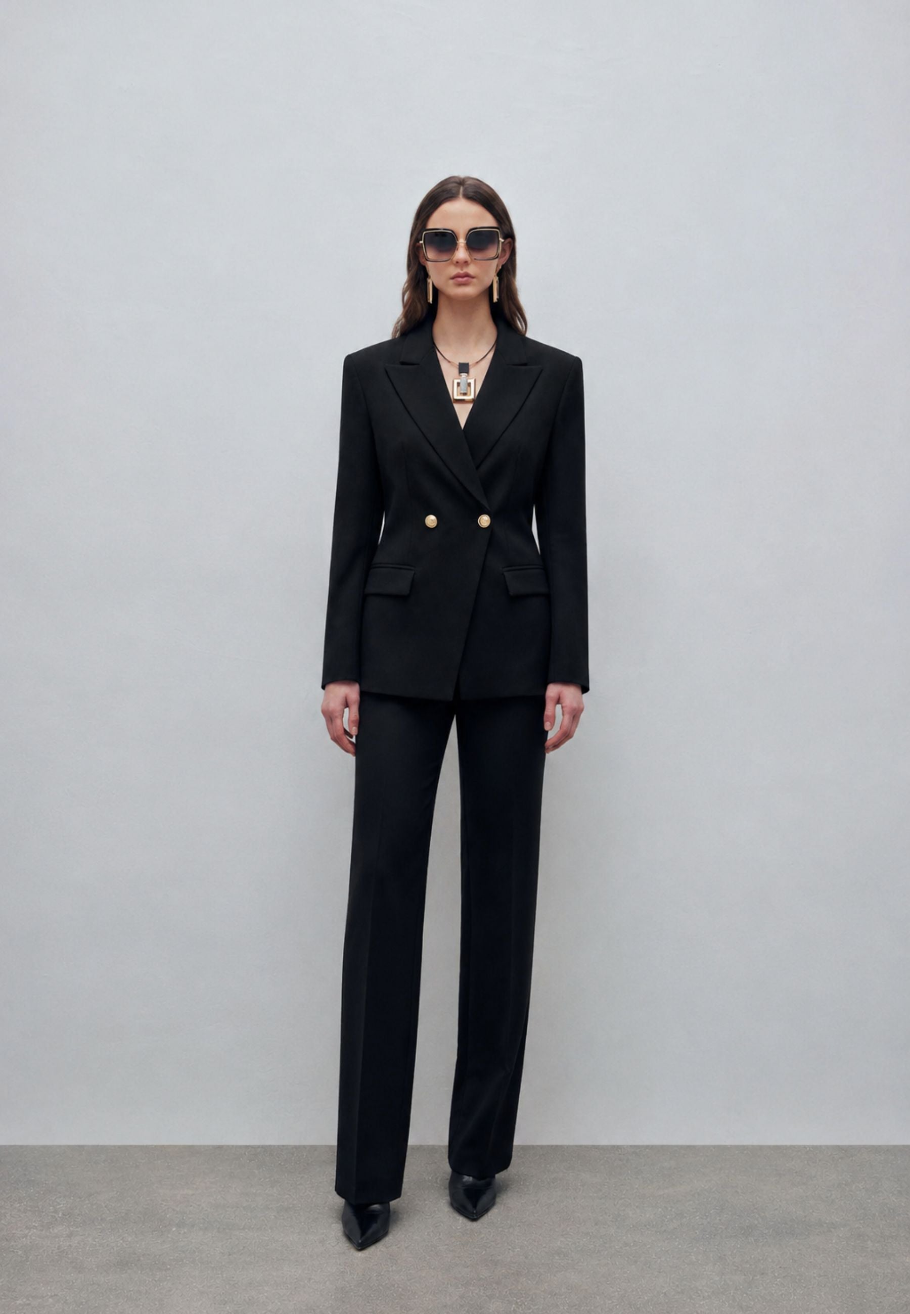 Monique Garçonne - Giacca doppiopetto in twill tecnico con bottoni oro