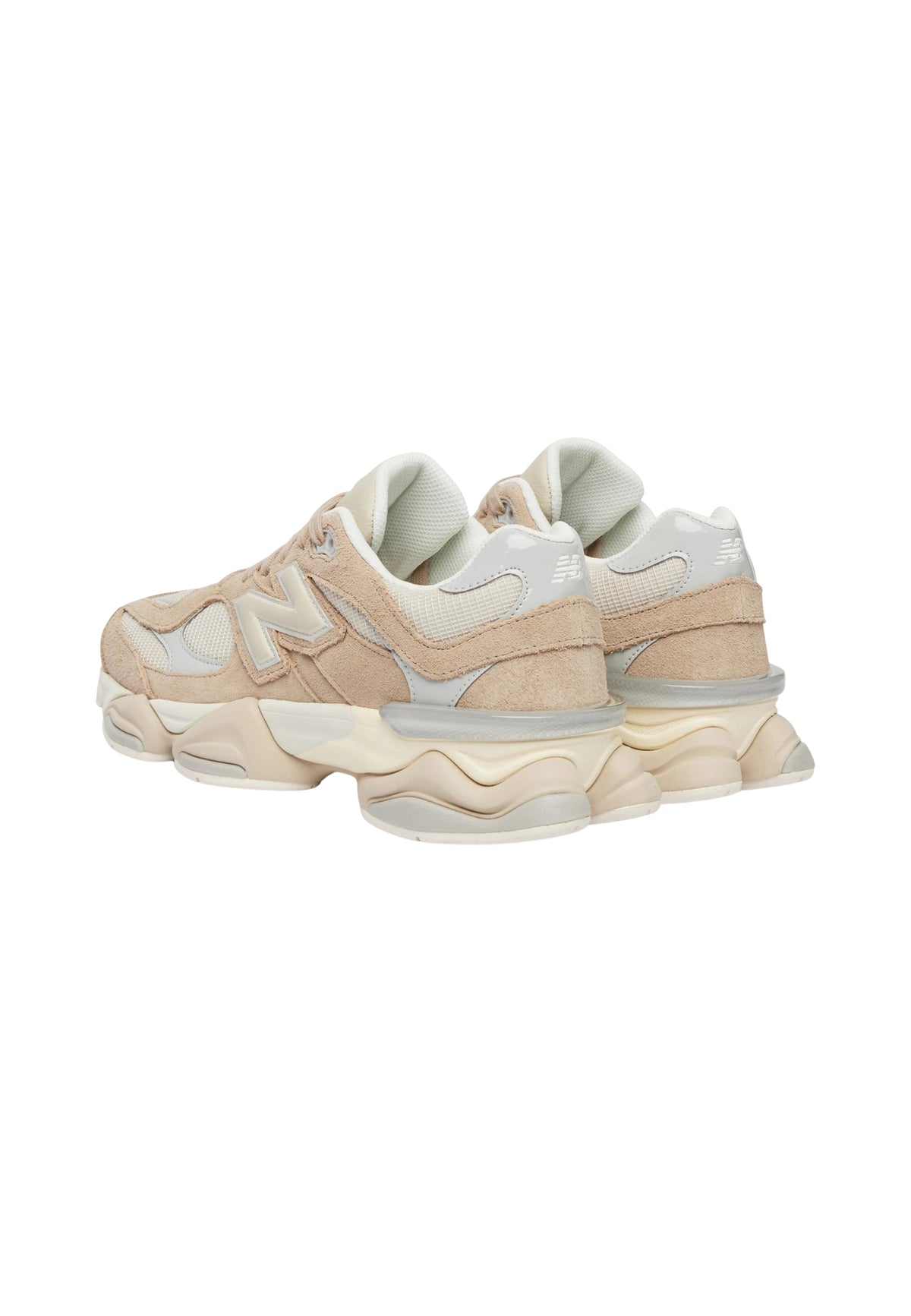 New Balance 9060 Sneakers in Suede e Mesh Beige