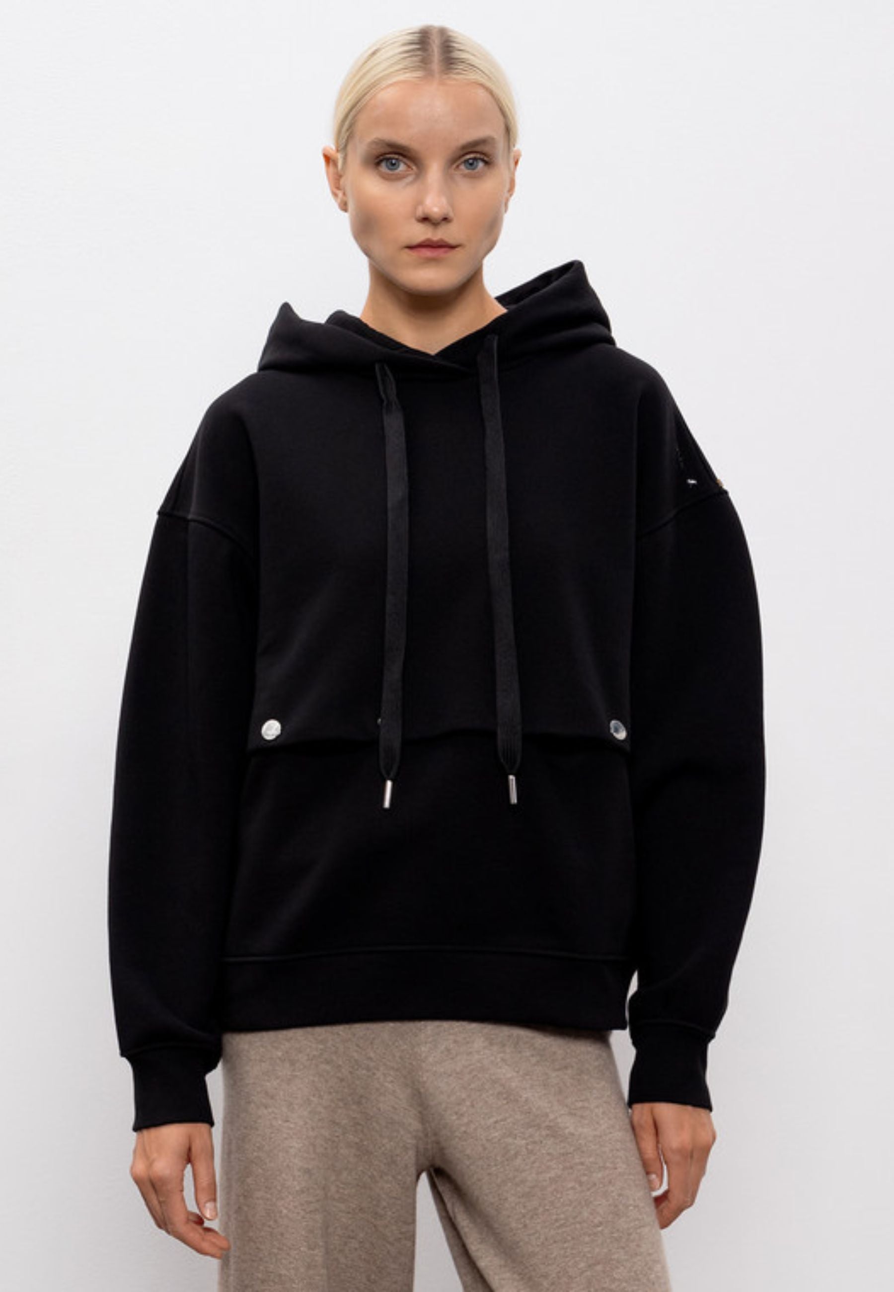 Sportmax Felpa con Cappuccio Regolabile Nera