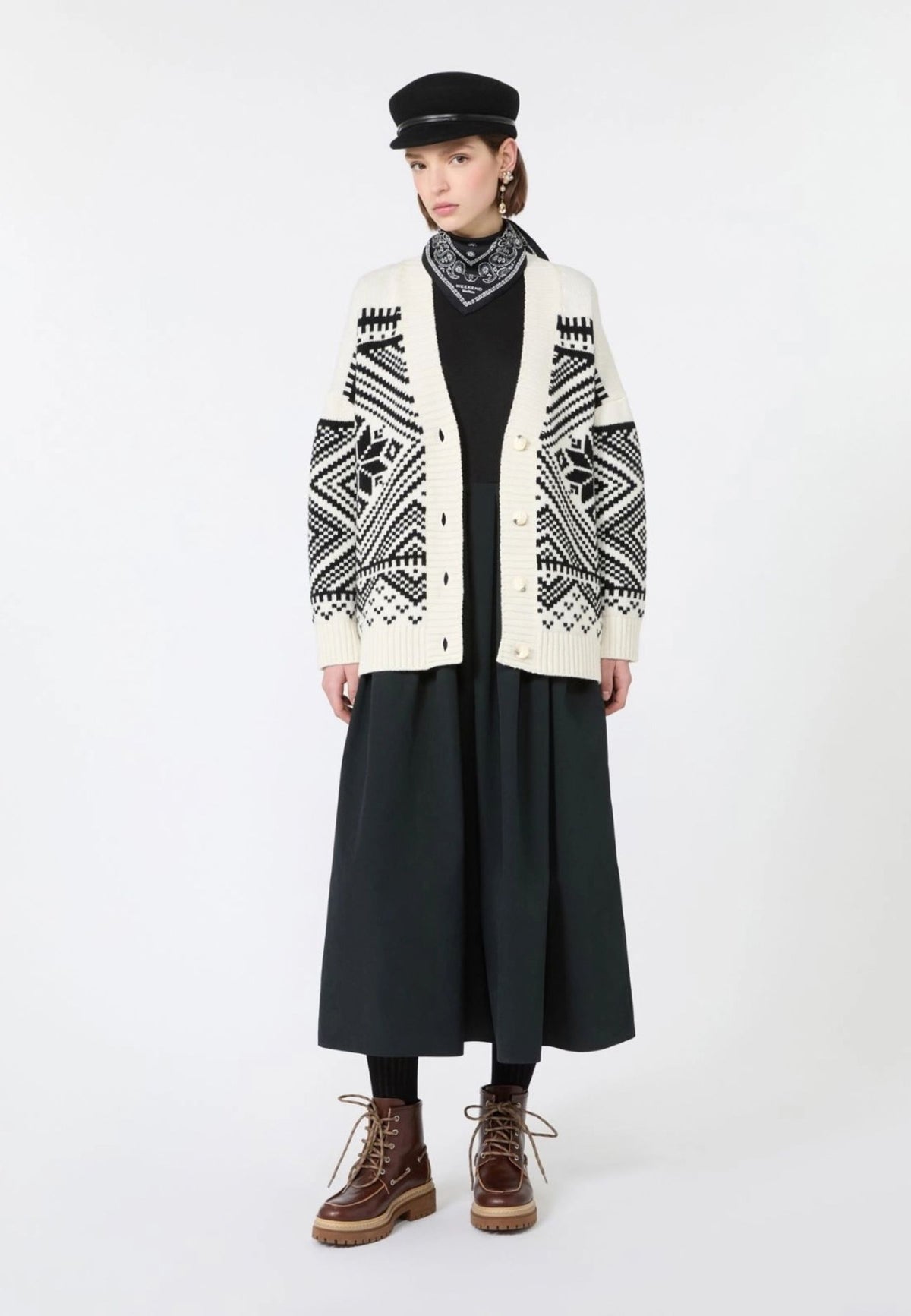 Weekend Max Mara cardigan in lana jacquard nero