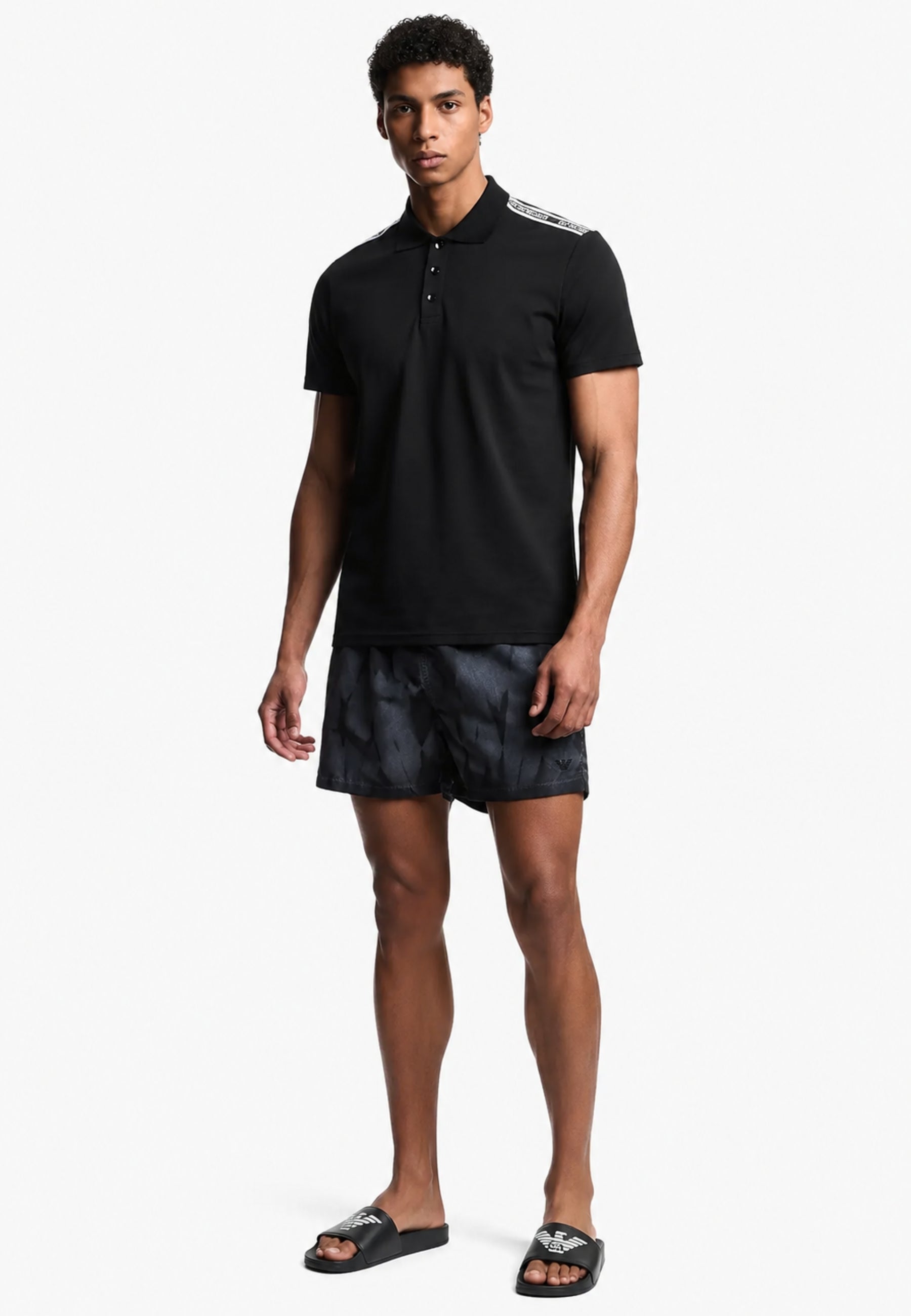 Emporio Armani Polo Uomo con Logotape sulle Spalle - Nera
