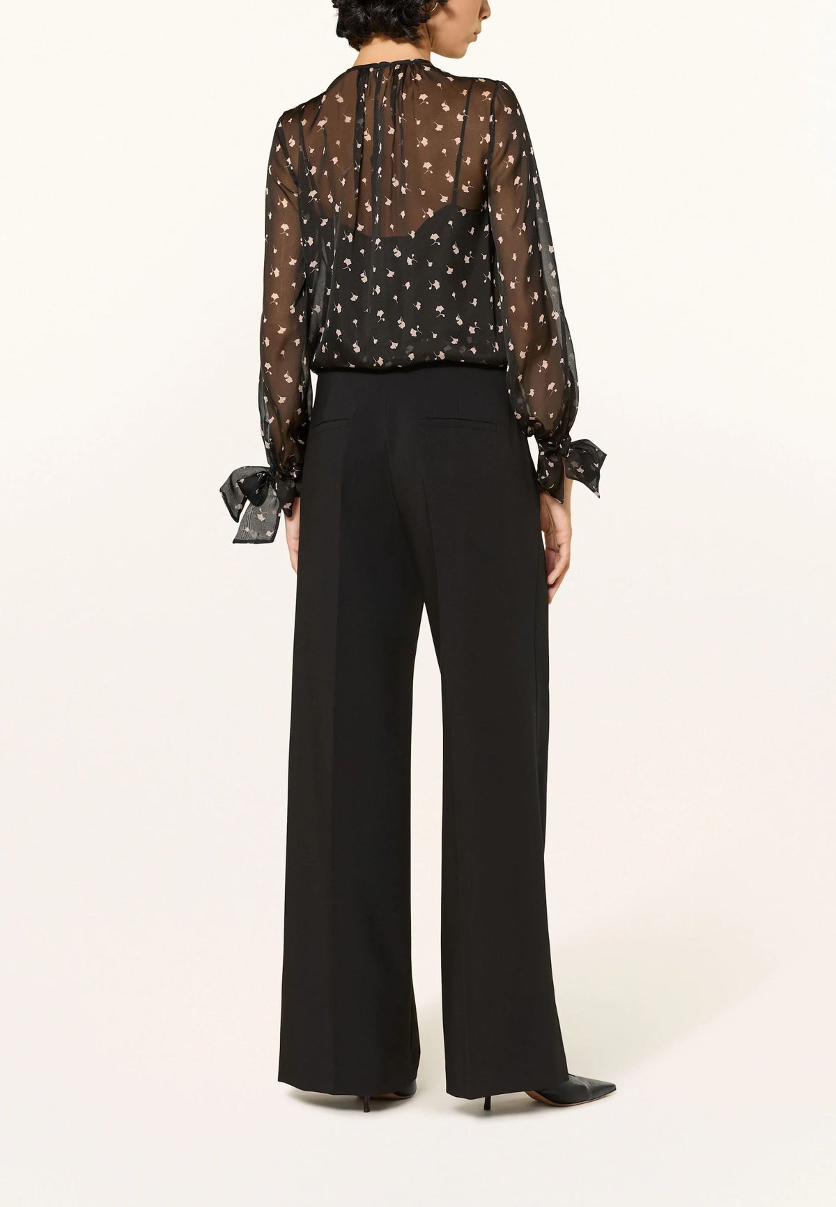 Max Mara Studio - Blusa in chiffon stampato con fiocchi ai polsi