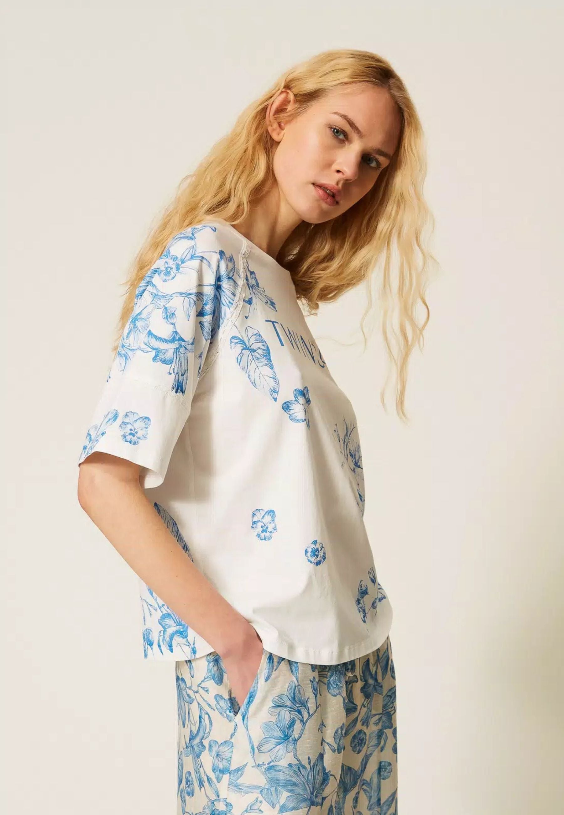 Twinset T-Shirt Toile de Jouy con Logo Lettering
