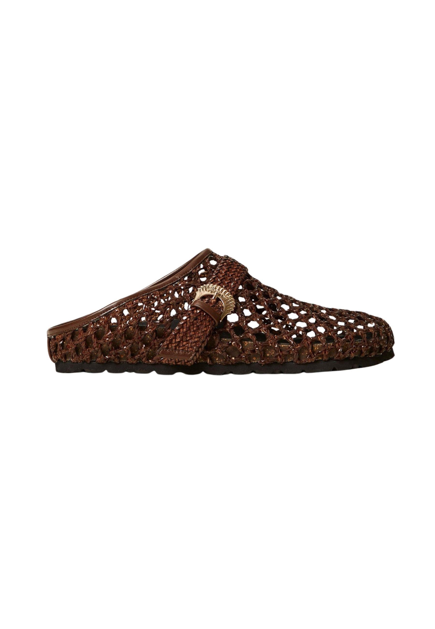 Sandali slide con intrecci