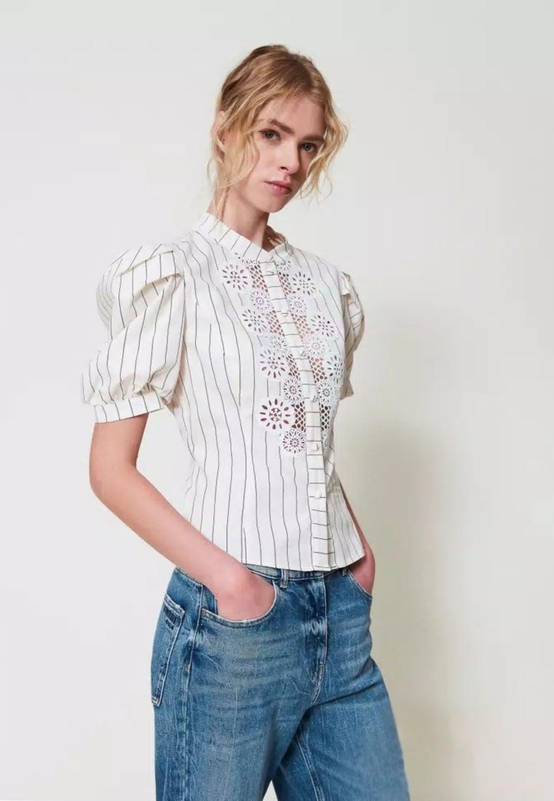 Camicia in popeline a righe con macramè