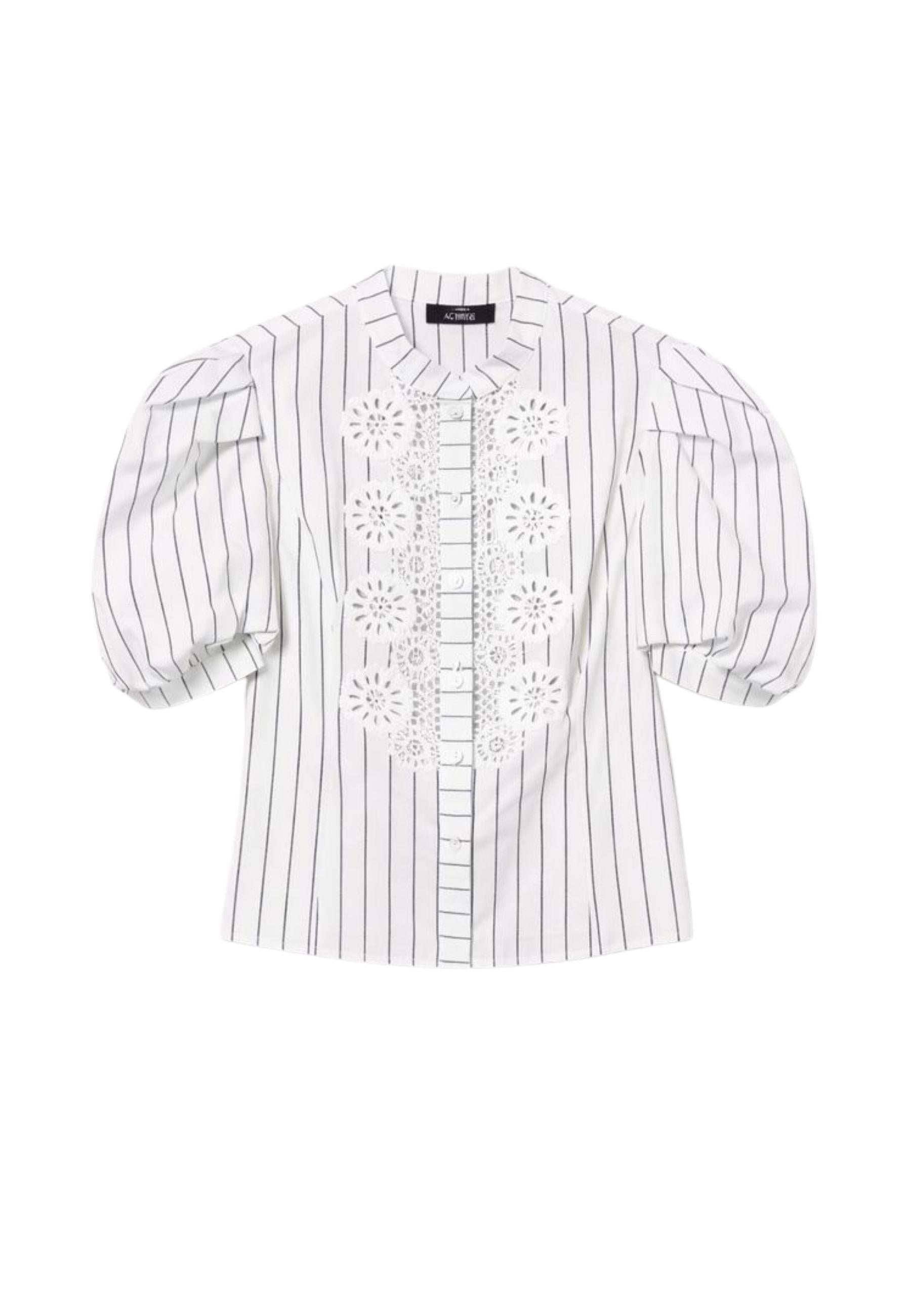 Camicia in popeline a righe con macramè