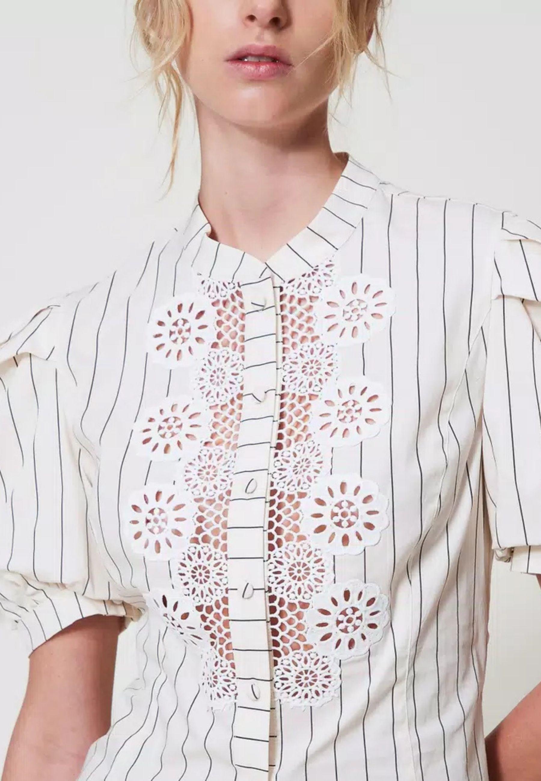 Camicia in popeline a righe con macramè