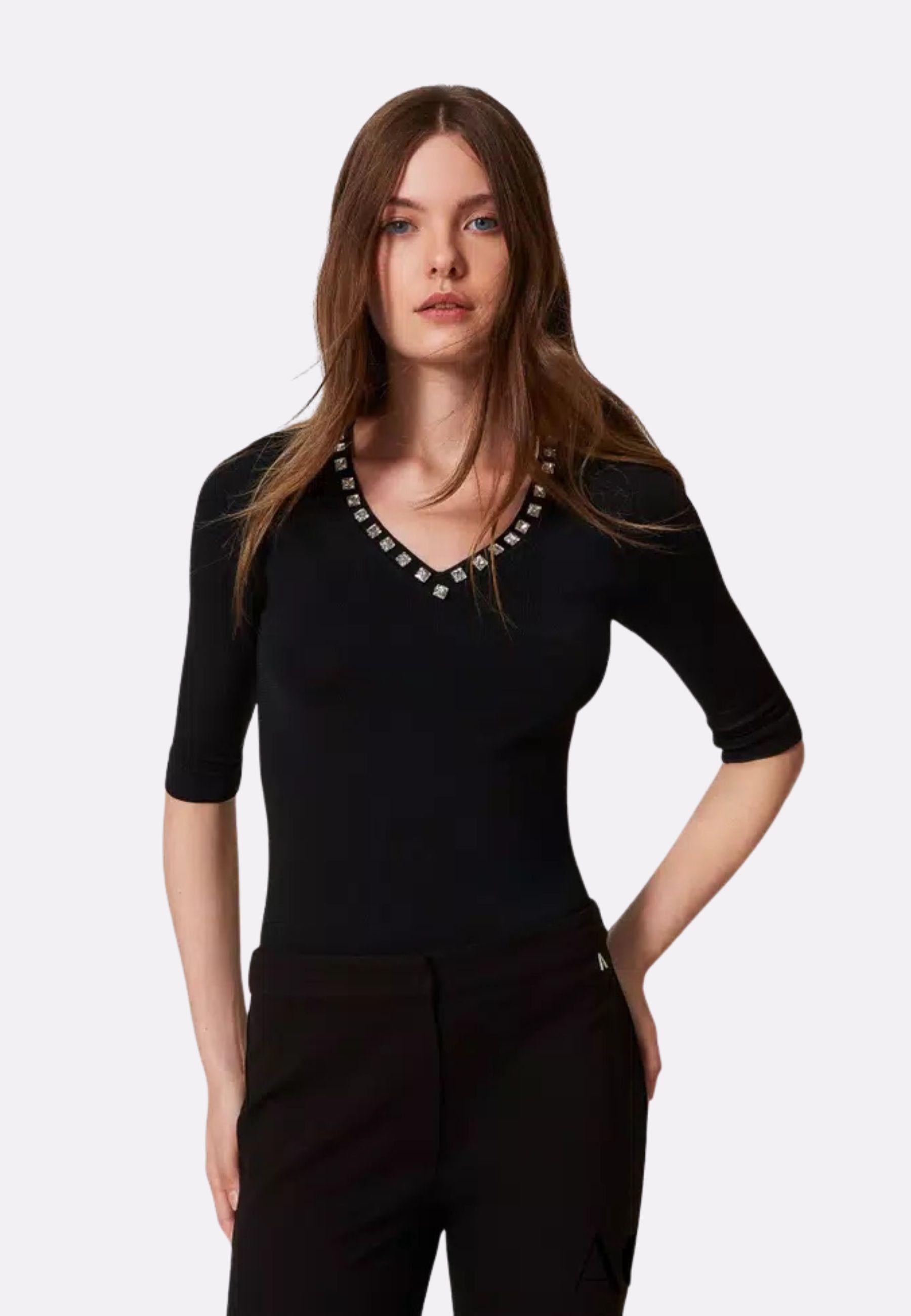 Maglia fitted con strass allo scollo - Actitude