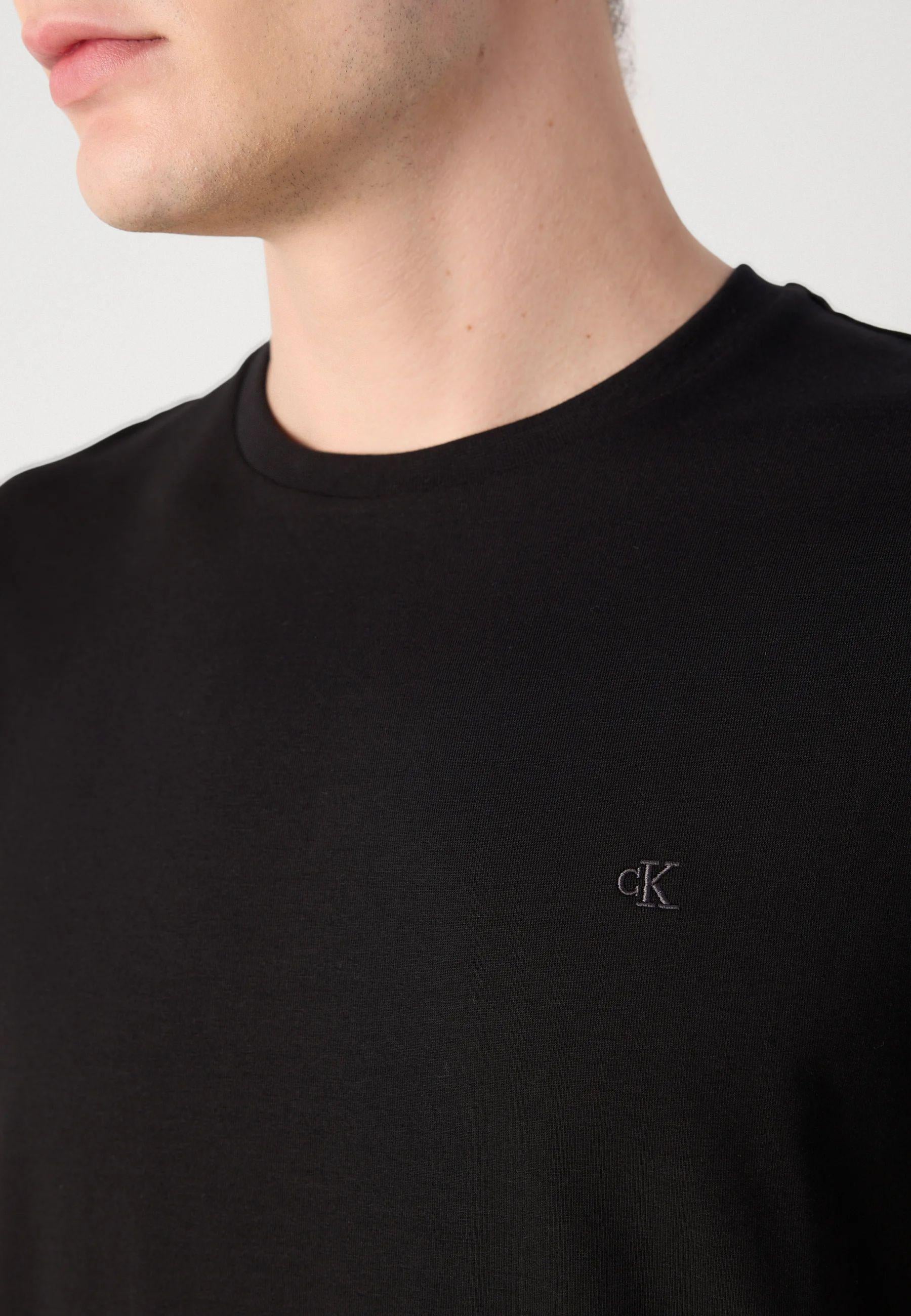 Liquid Touch Slim T-Shirt