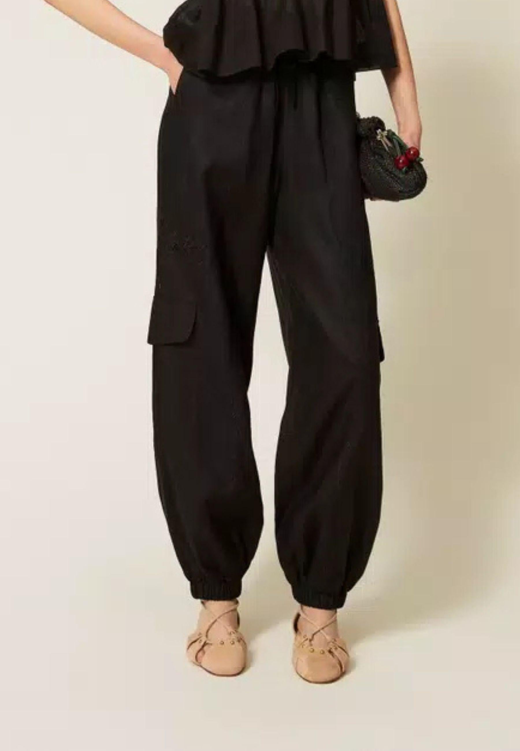 Pantaloni joggers in lino e sangallo