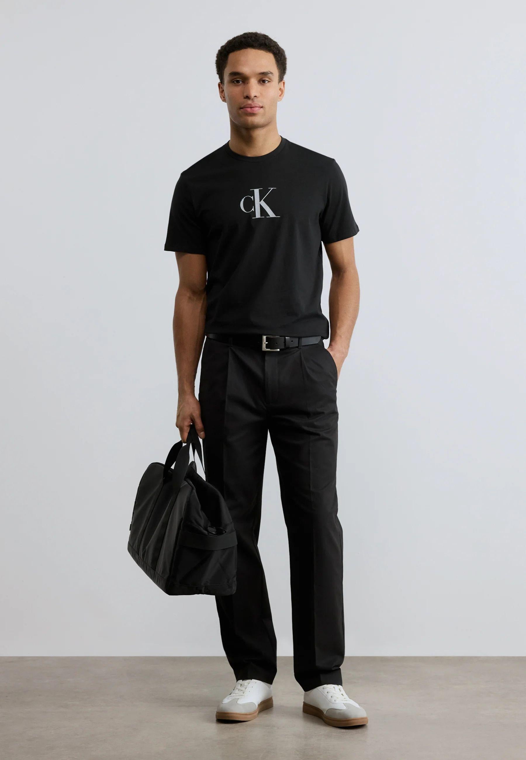 Calvin Klein - T-shirt logo CK in jersey di cotone