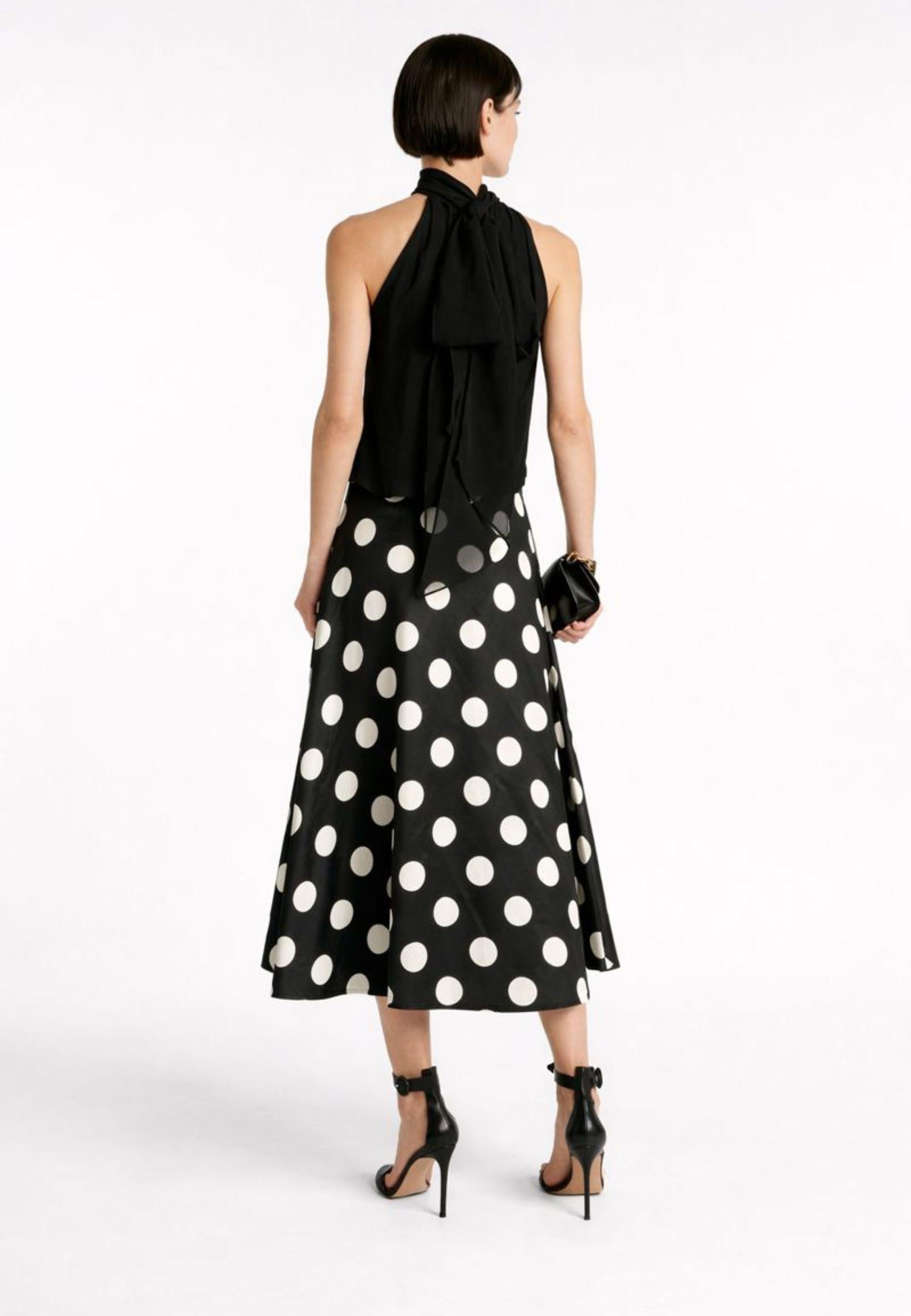 Top Fiore in seta con collo halter