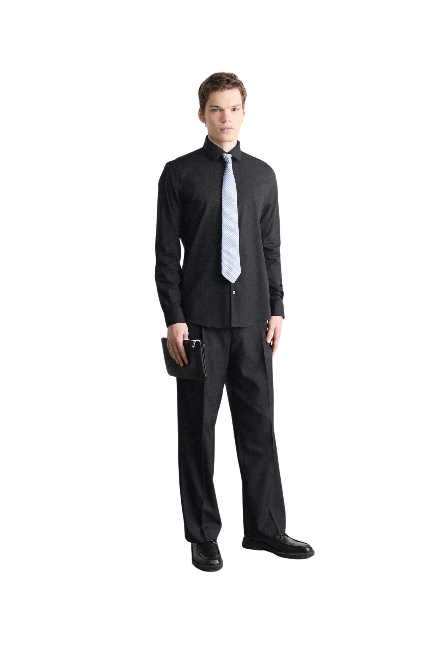 Camicia aderente elasticizzata in popeline