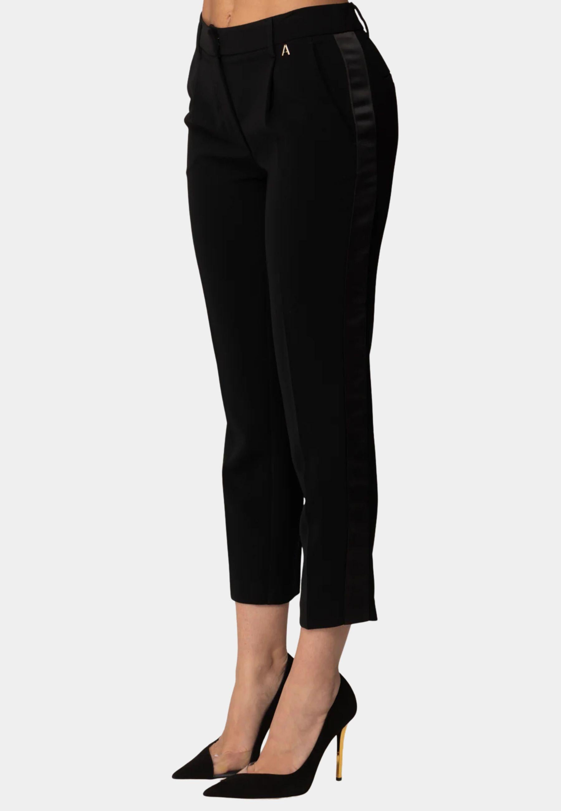 Pantaloni Cropped Twinset Actitude in Crêpe - Nero