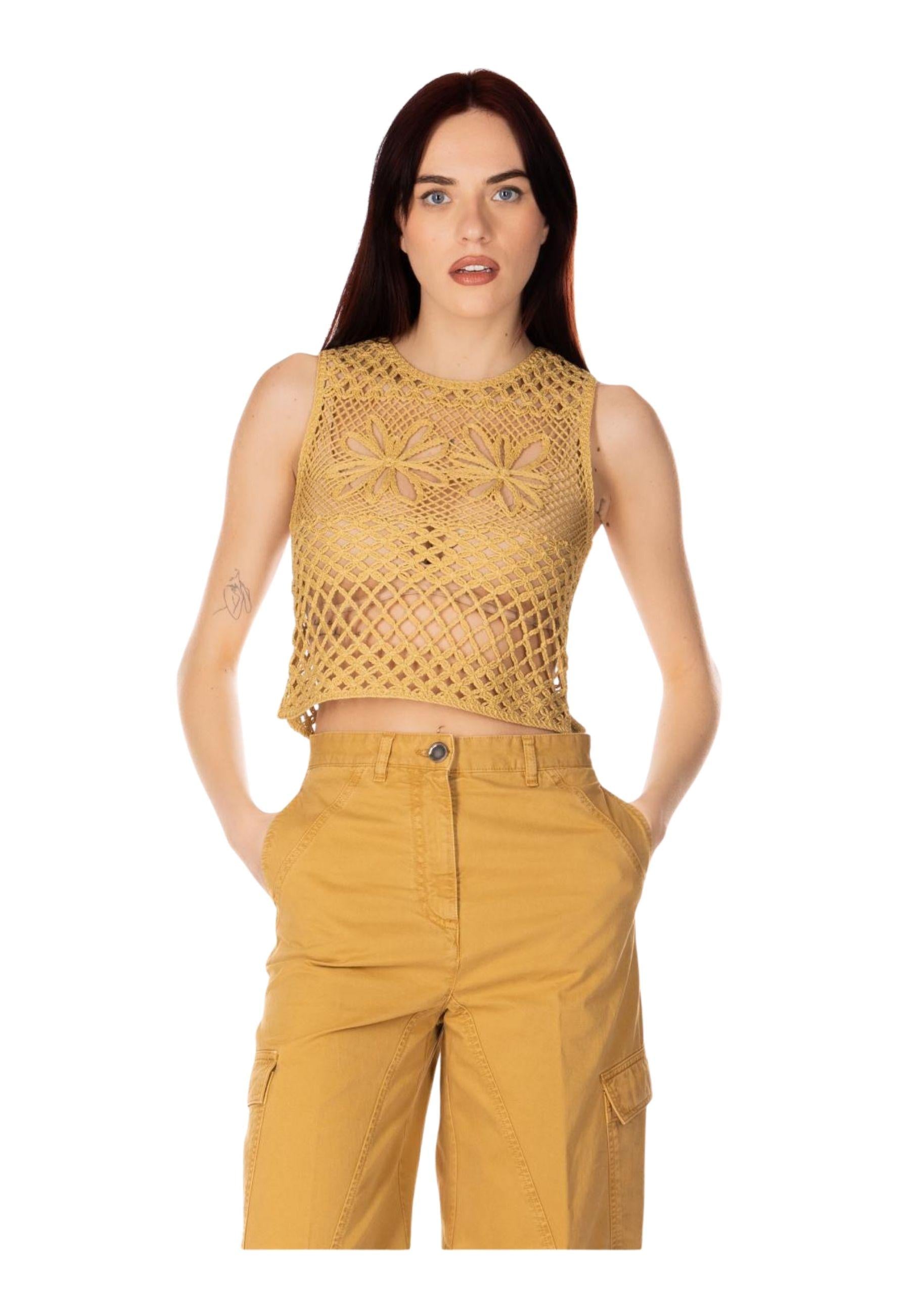 Top smanicato in crochet traforato con motivo floreale