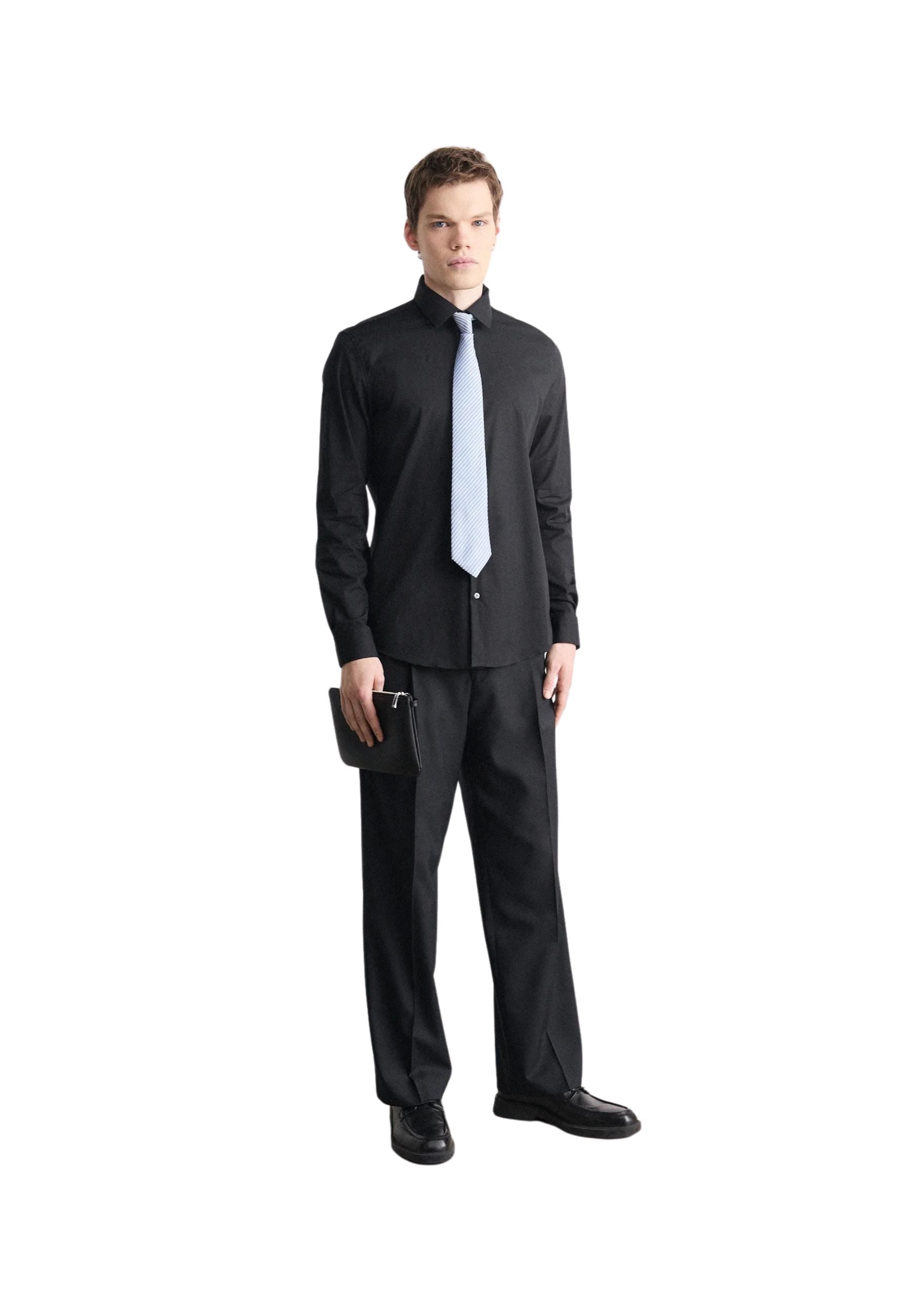 Camicia aderente elasticizzata in popeline 