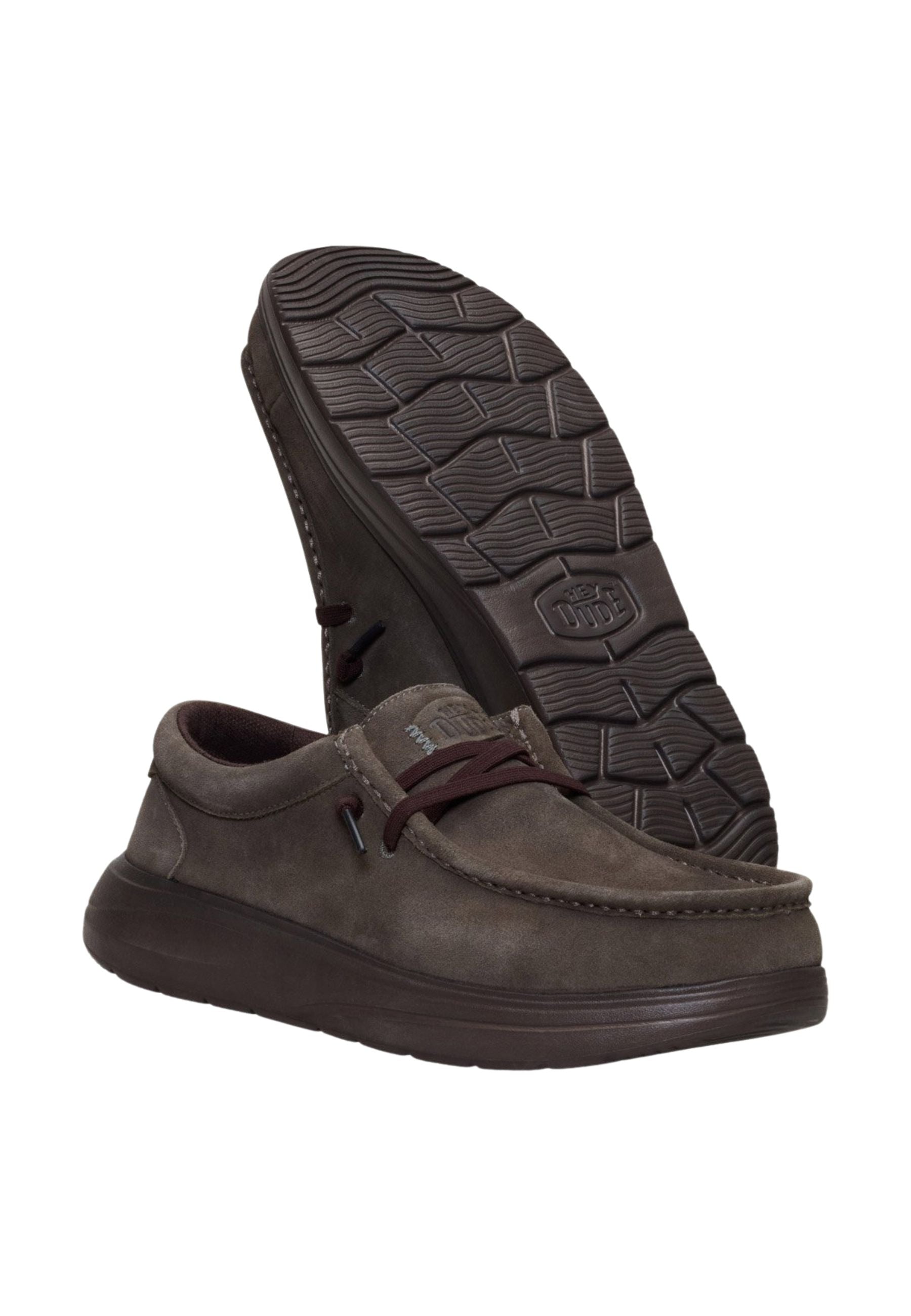 HEYDUDE Wally COMF Suede - Mocassino Uomo in Camoscio Marrone 