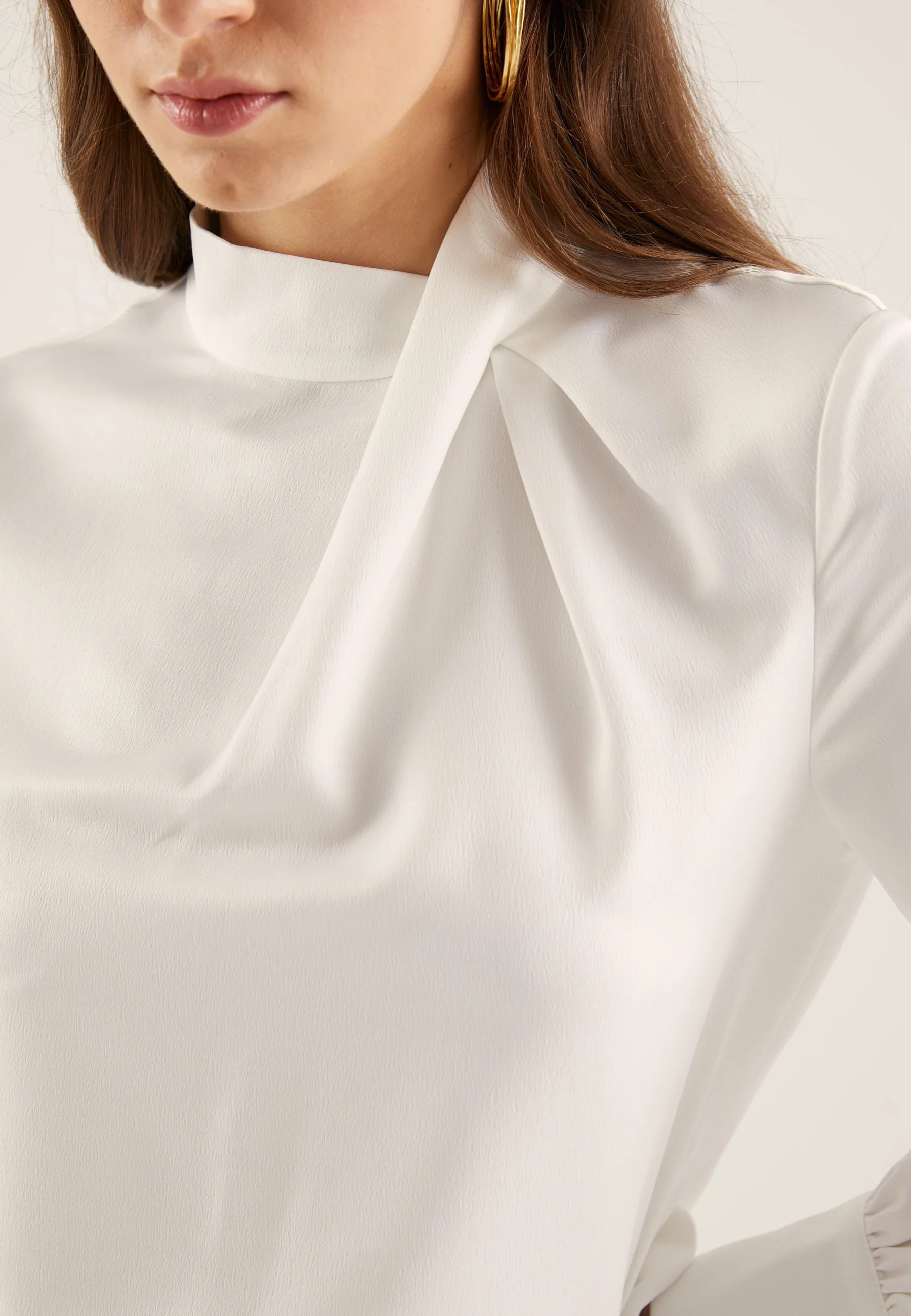 ANNA FIELD - Blusa satin effetto seta con collo drappeggiato 