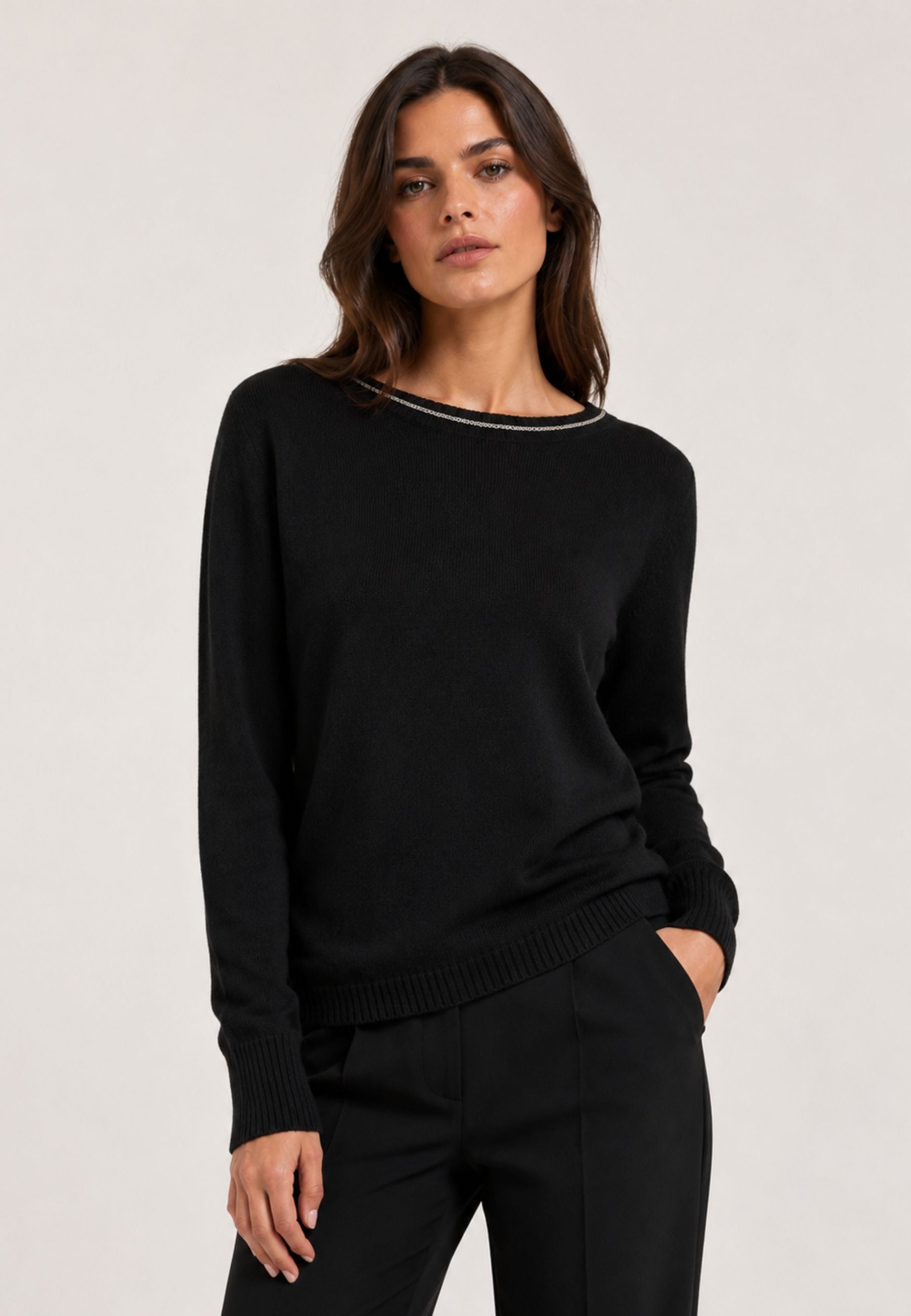 Kangra Cashmere Maglia Donna Scollo a Barca con Passamaneria Nero 