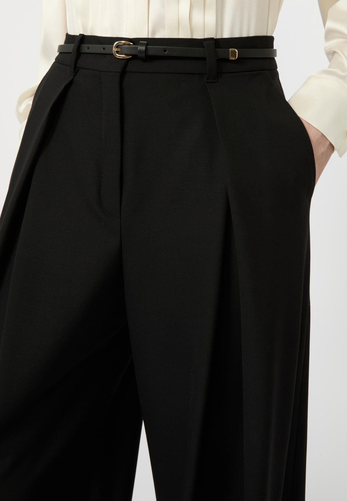 Max Mara Studio Pantalone Wide Leg in Lana Stretch con Cintura 