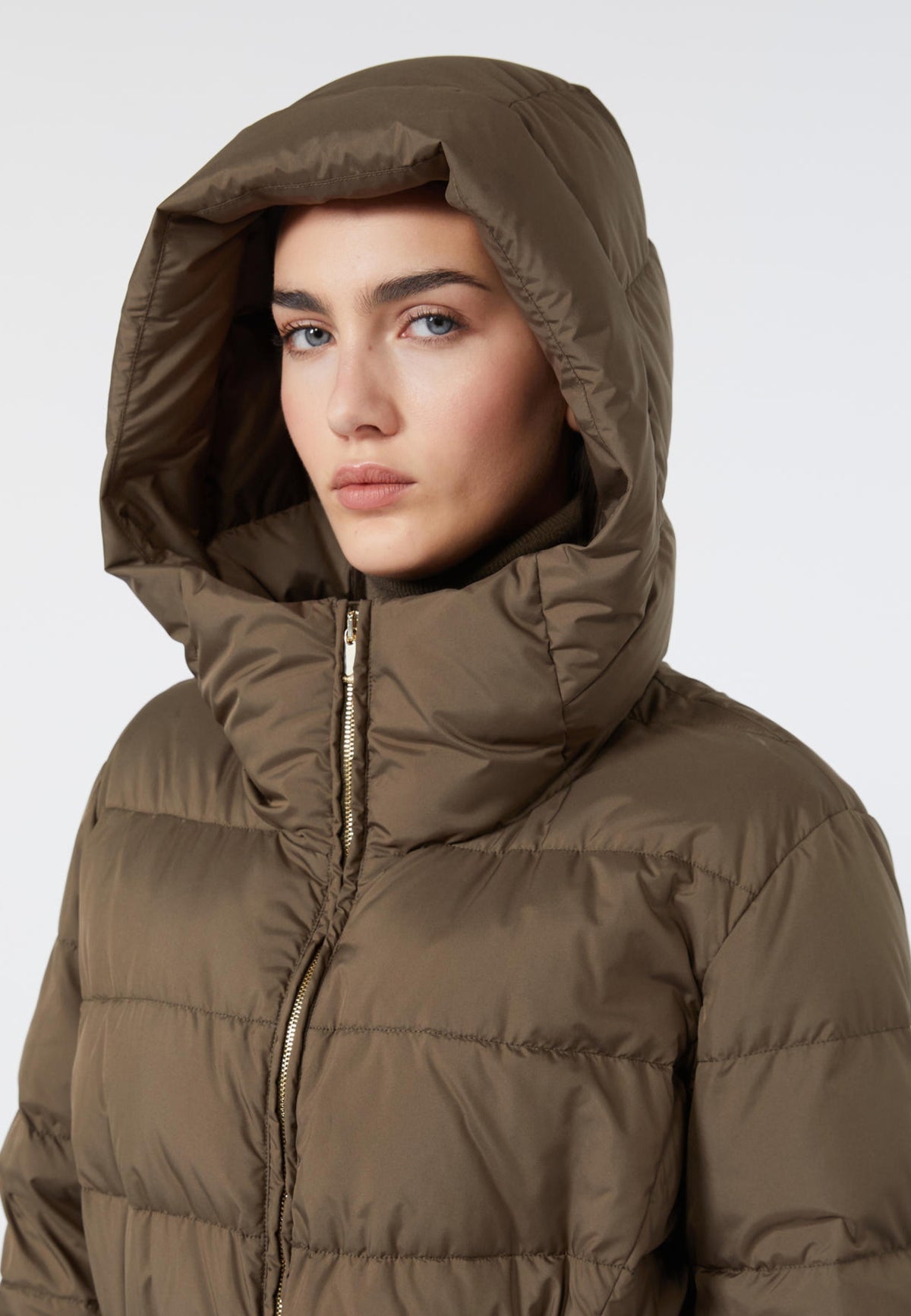 Max Mara Studio - Piumino lungo in piuma d'oca con cintura 