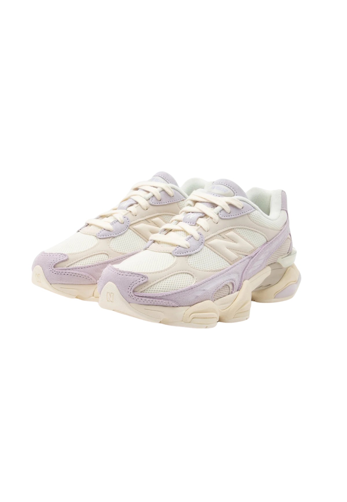New Balance 9060 Sneakers in Suede e Mesh Bianco Crema e Lilla 