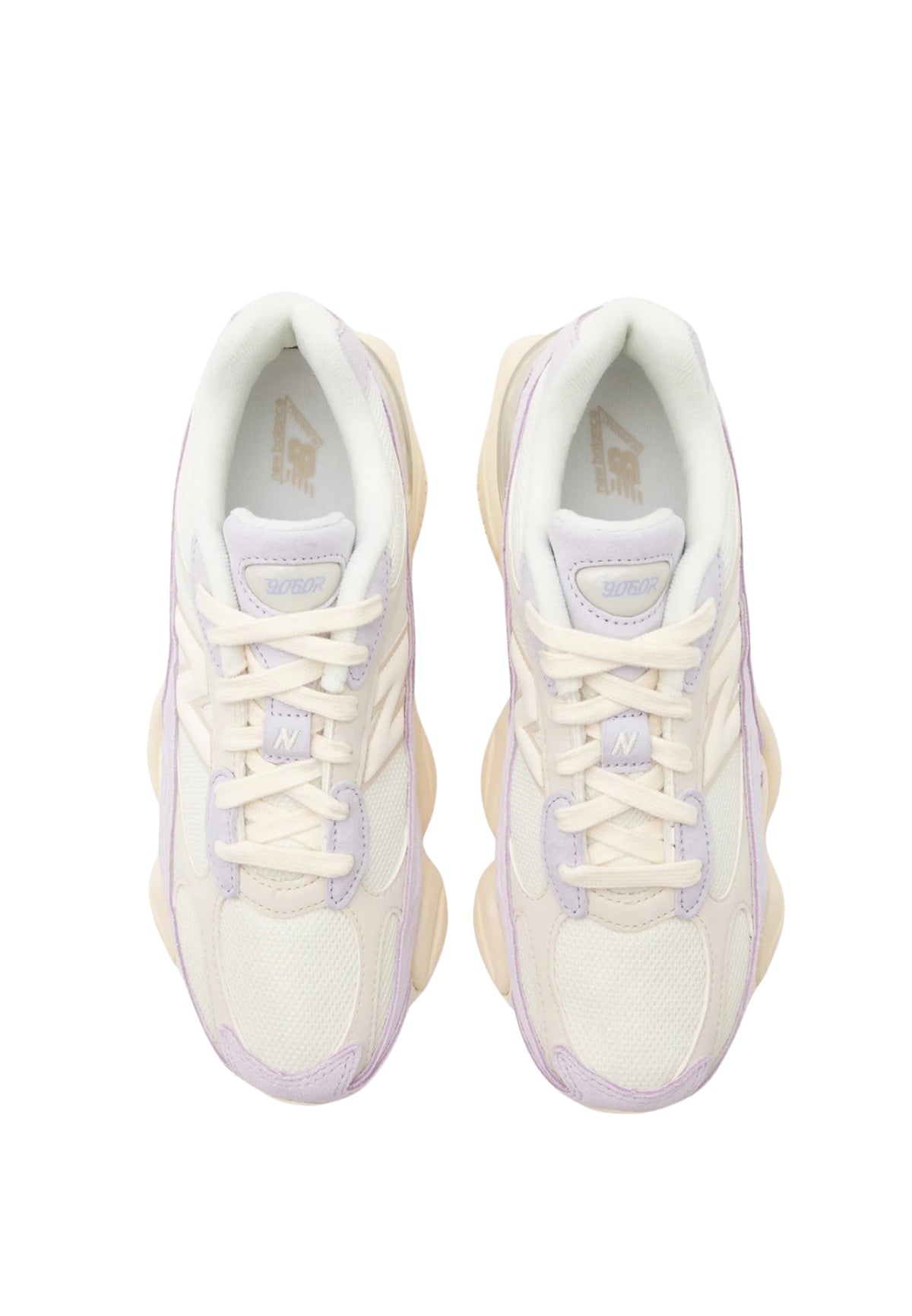 New Balance 9060 Sneakers in Suede e Mesh Bianco Crema e Lilla 