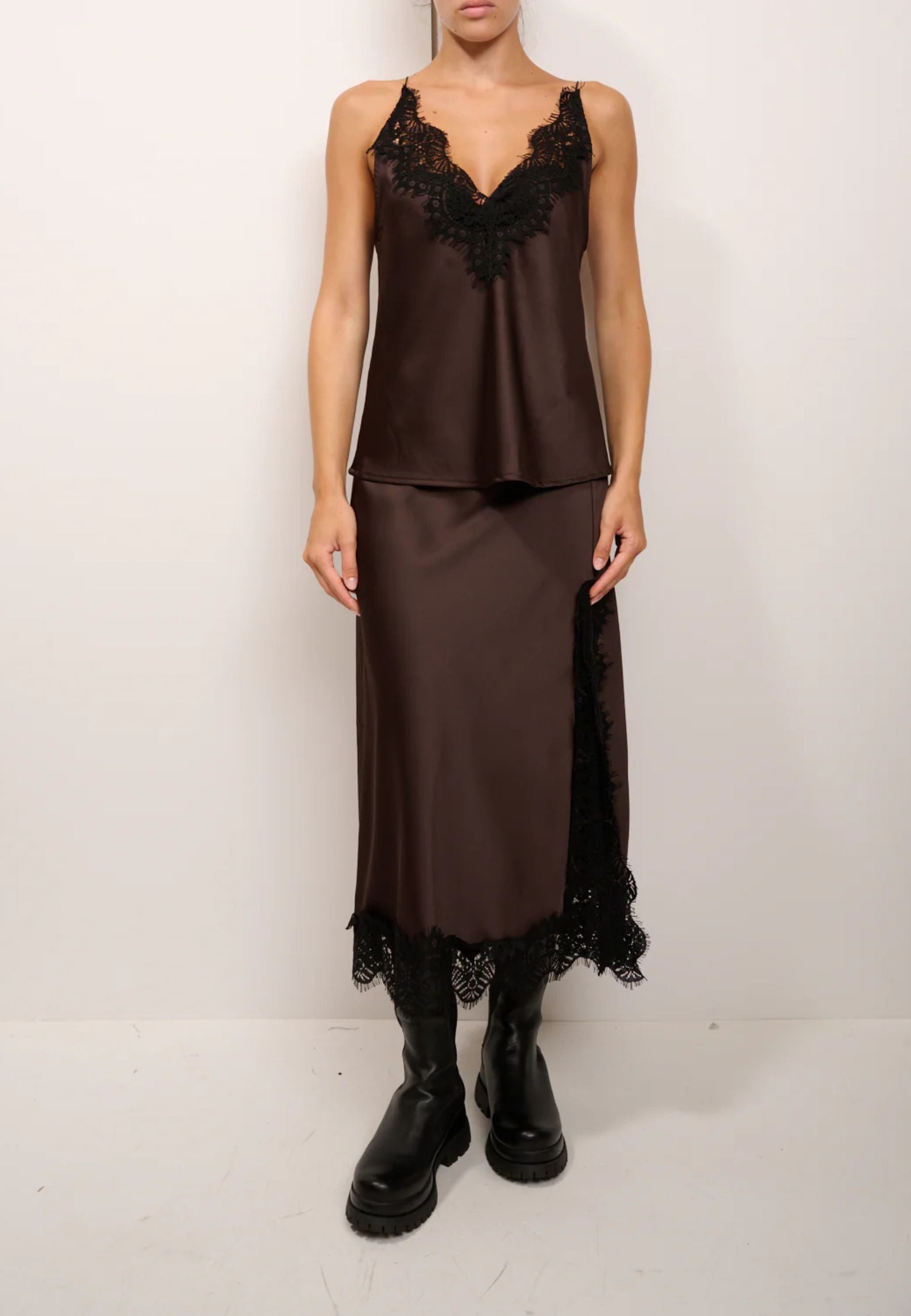 Tensione In Top Satin con Pizzo 