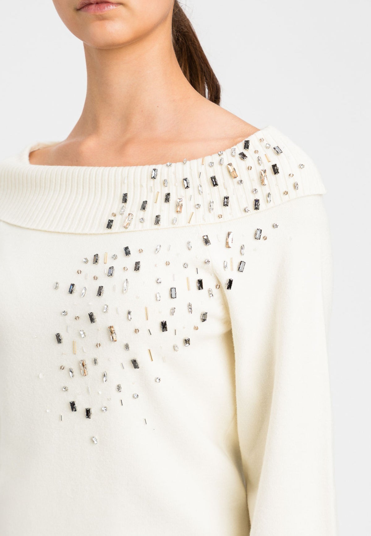 Actitude Twinset - Maglia in misto viscosa con strass 