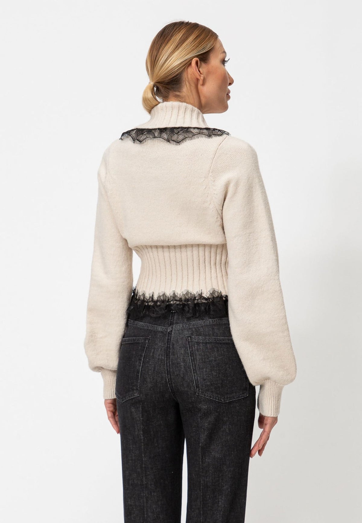 Actitude Coprispalle con pizzo 