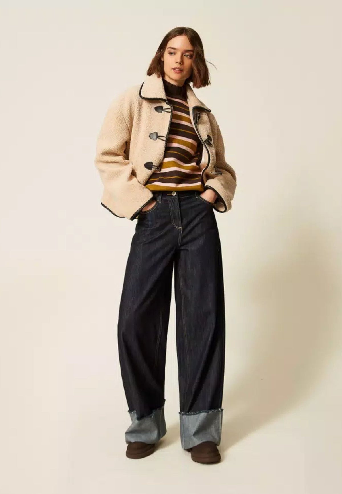 Twinset - Maglia a Lupetto con Spilla a Righe 