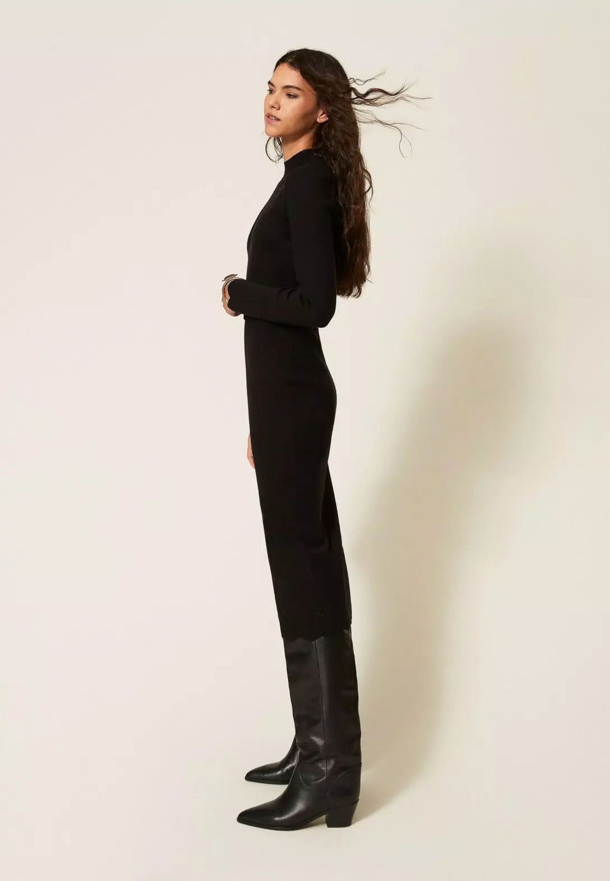 Twinset Abito lungo in maglia con cintura 