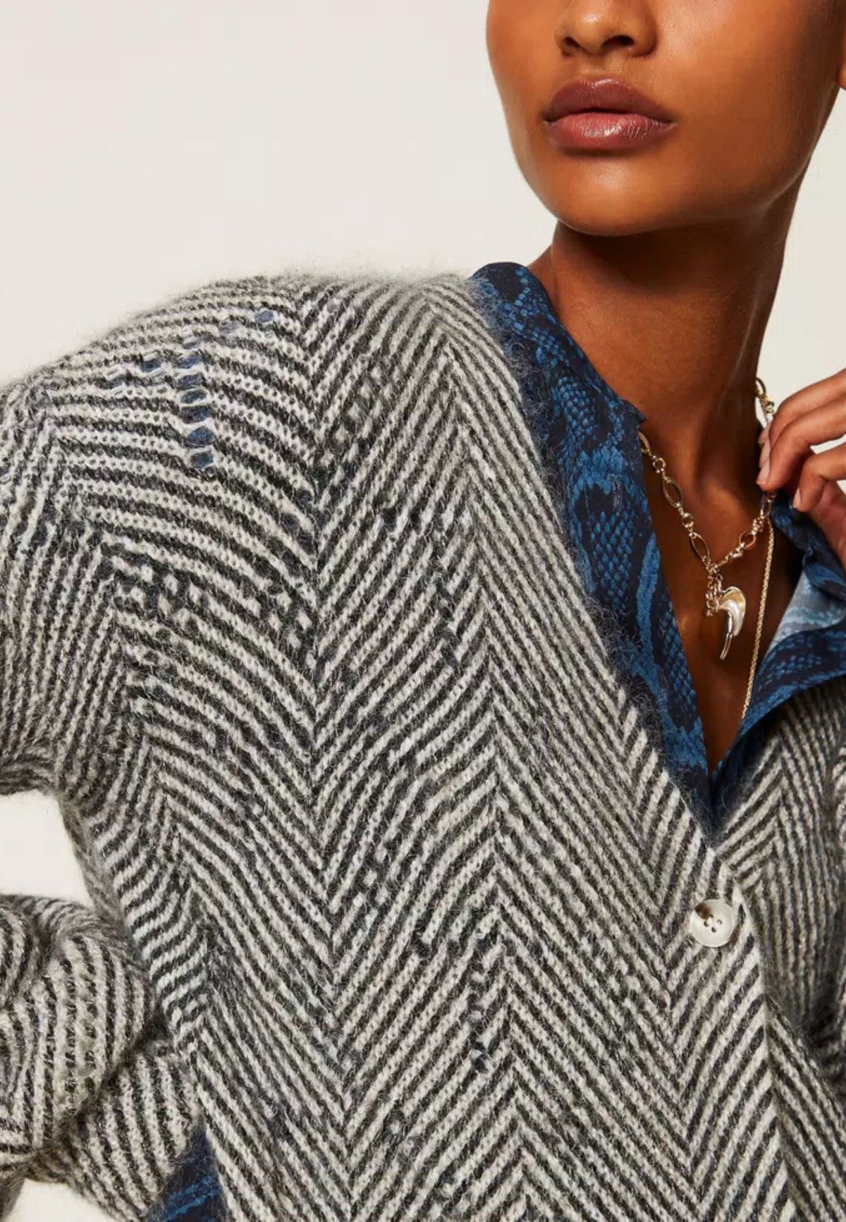 Twinset - Cardigan Chevron in Misto Mohair e Lurex 