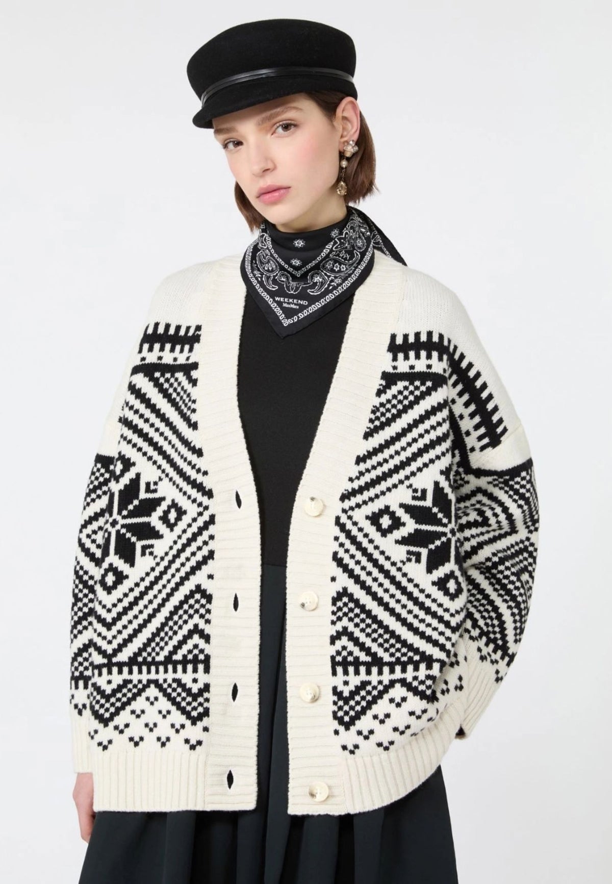 Weekend Max Mara cardigan in lana jacquard nero 