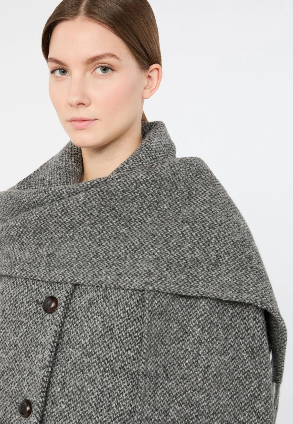 Weekend Max Mara - Cappotto Midi in Lana con Maxi Sciarpa 