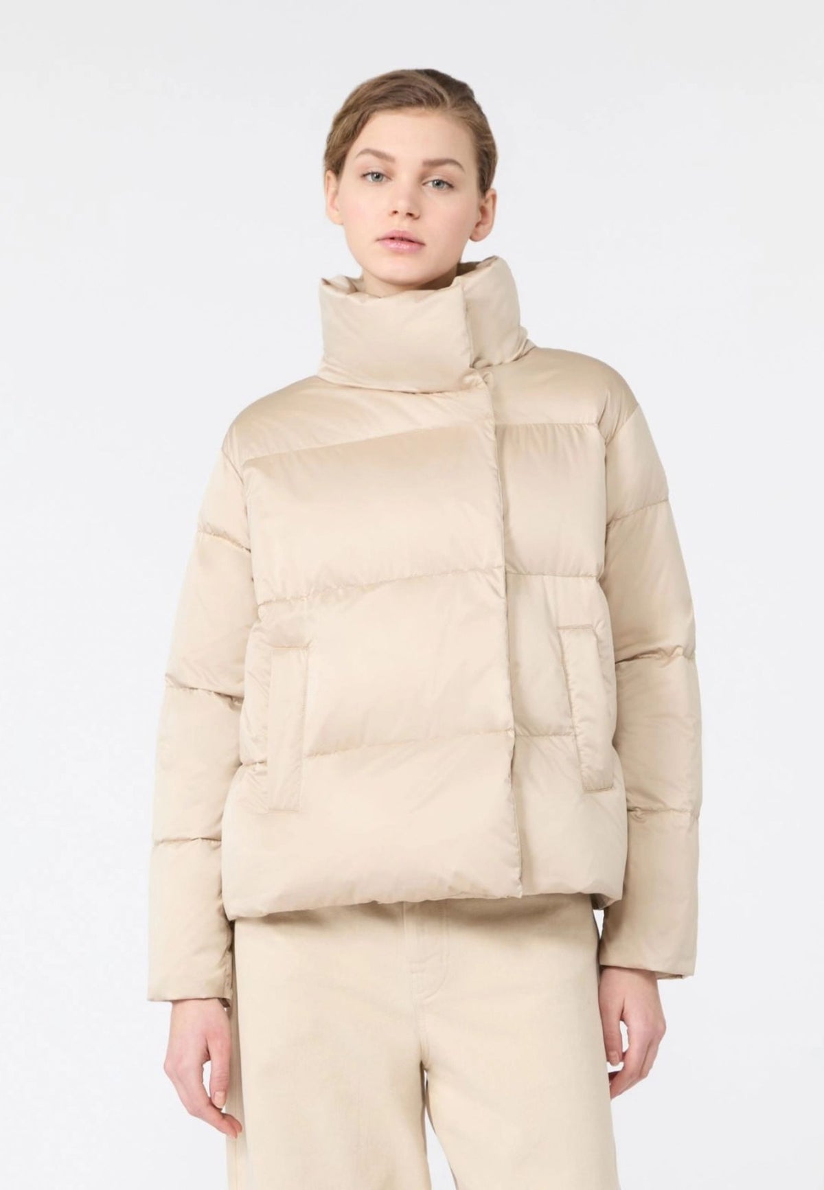 Weekend Max Mara - Piumino Corto Antigoccia con Collo Alto 