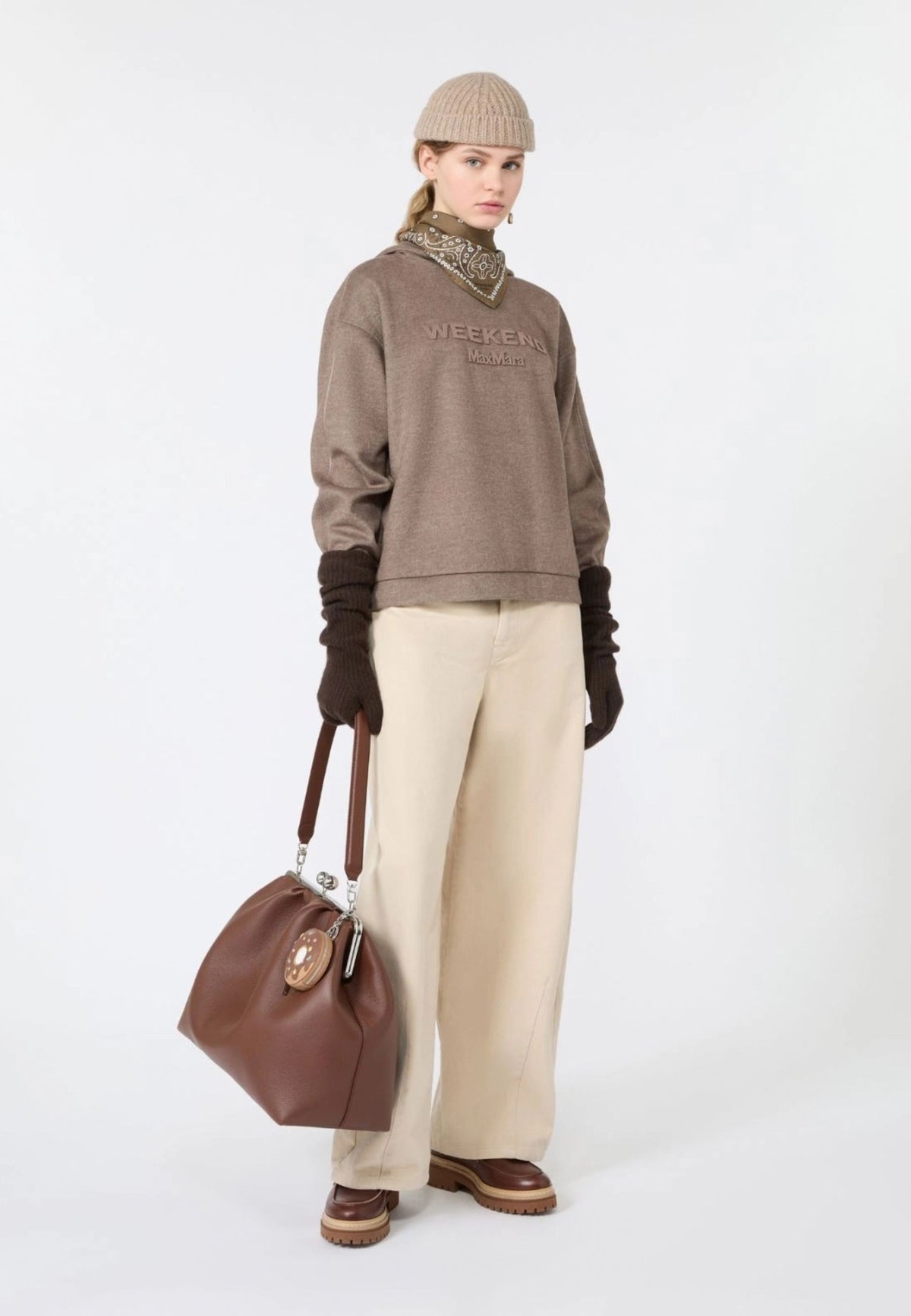 Weekend Max Mara - Felpa con Cappuccio e Logo a Rilievo 