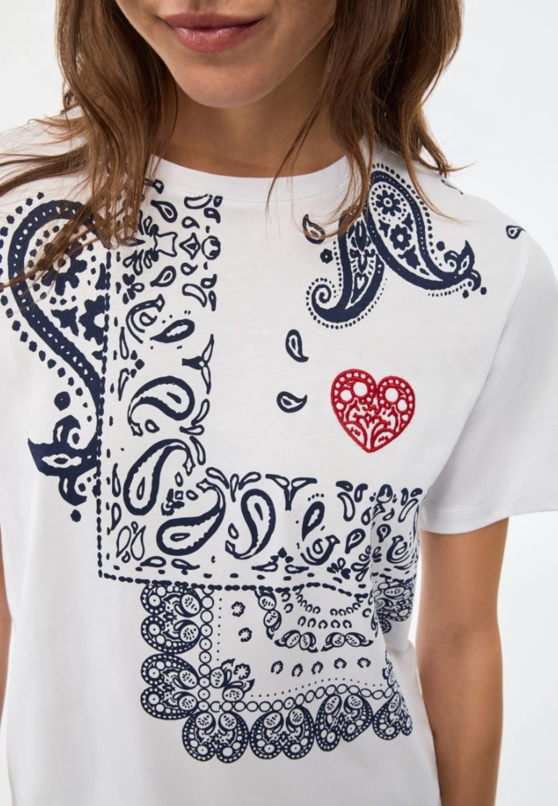iBlues T-shirt in Cotone con Stampa Bandana e Ricamo Cuore 