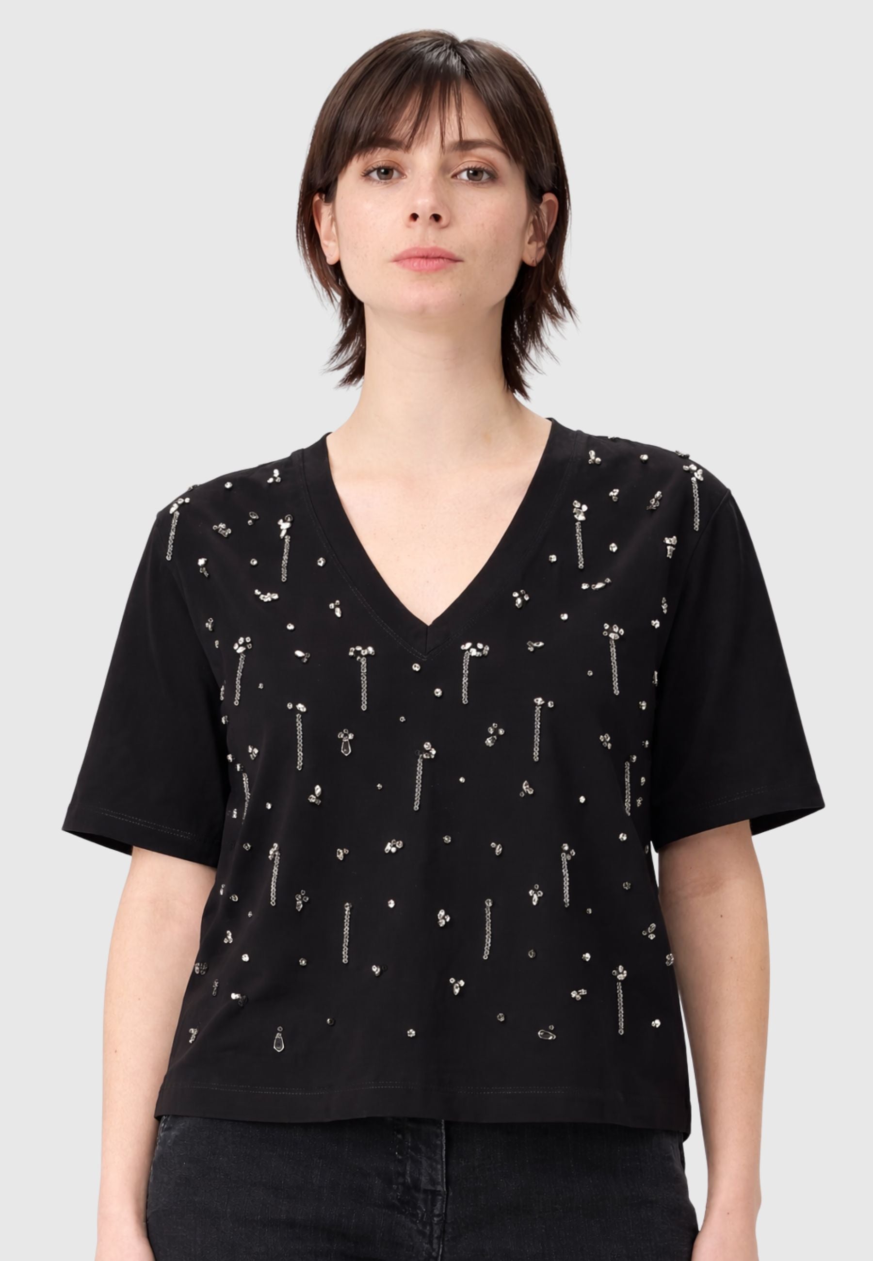 T-shirt cropped con ricami 