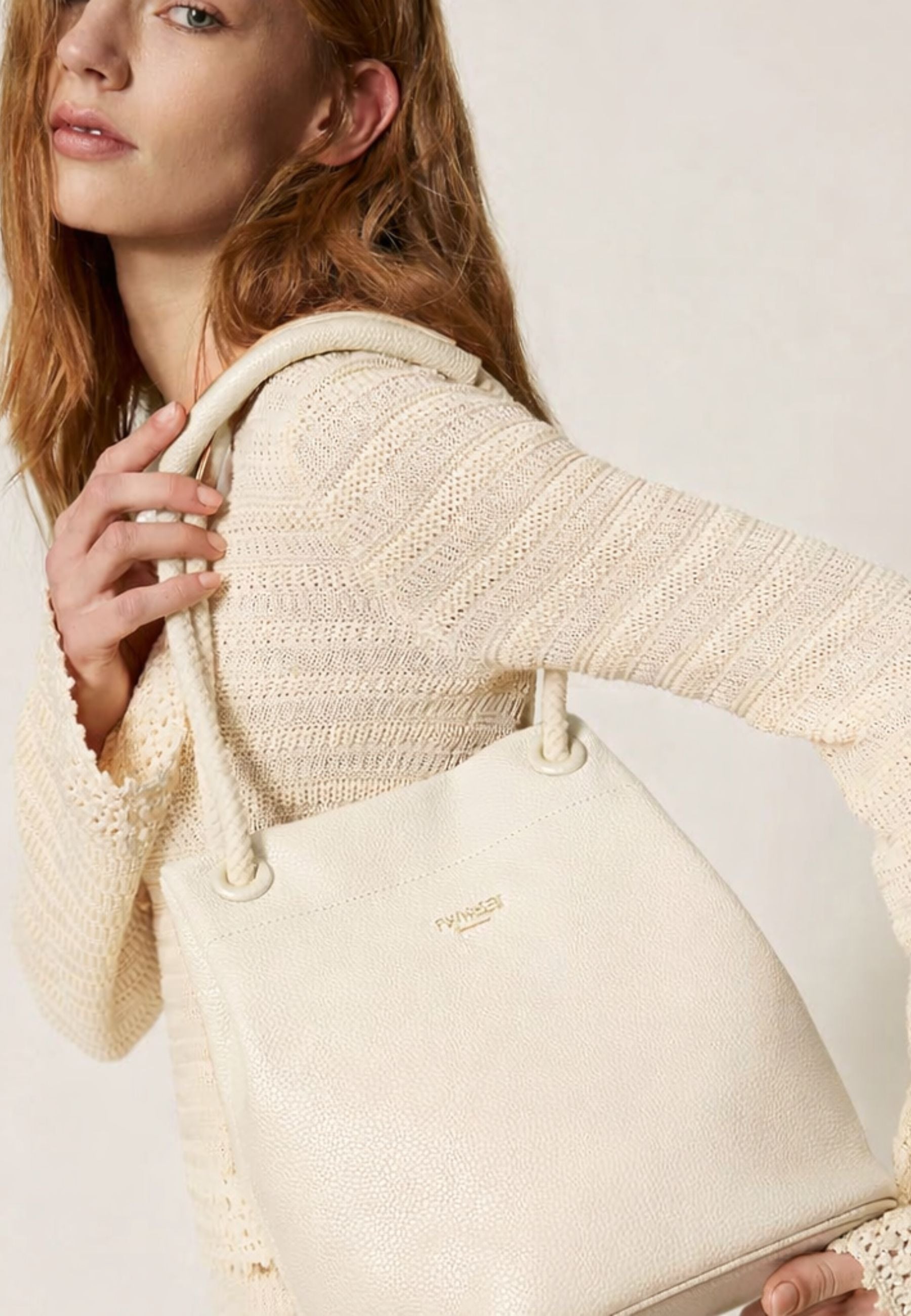 Borsa secchiello con manici in corda 