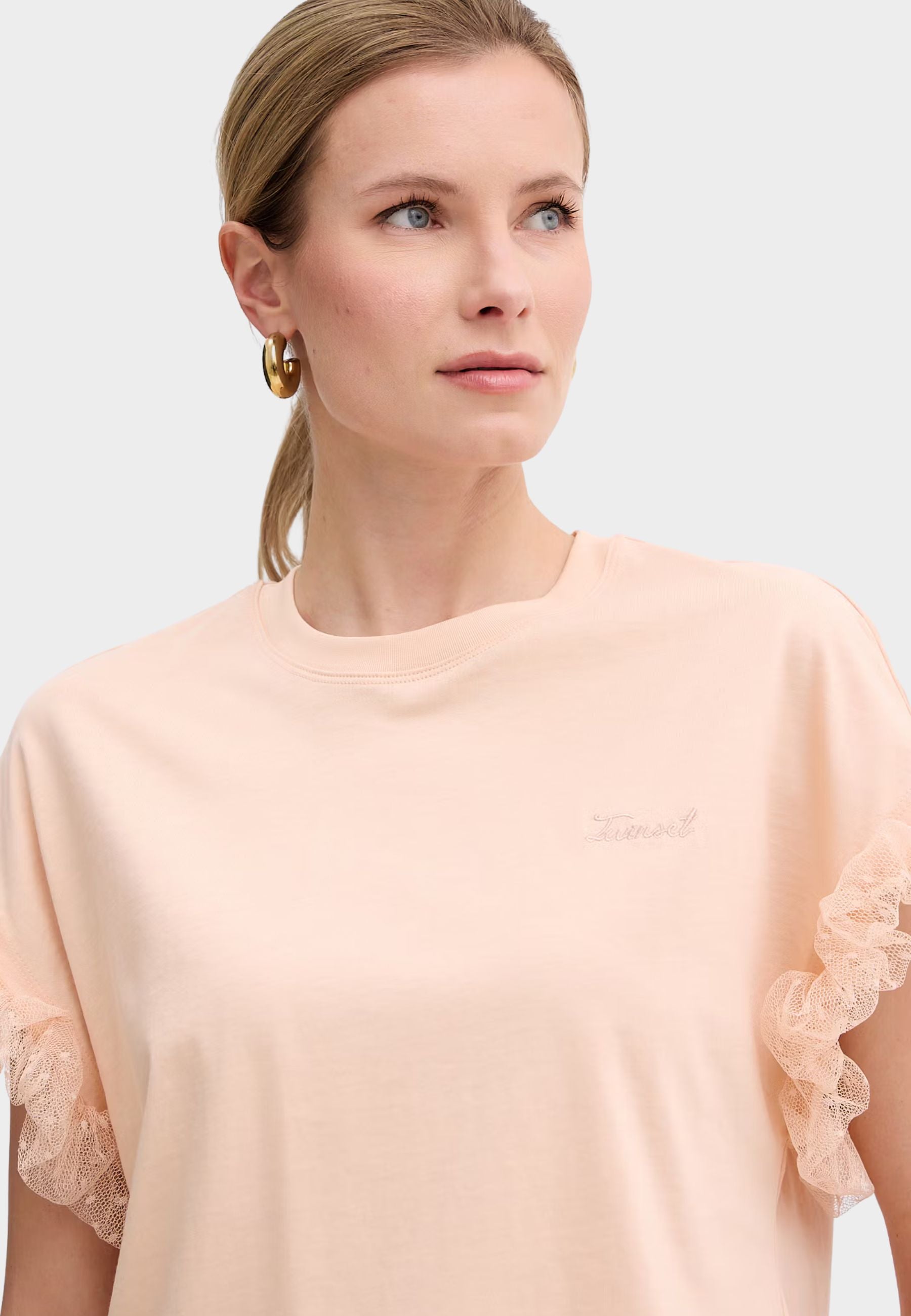 T-shirt Twinset con volant in tulle e logo ricamato 
