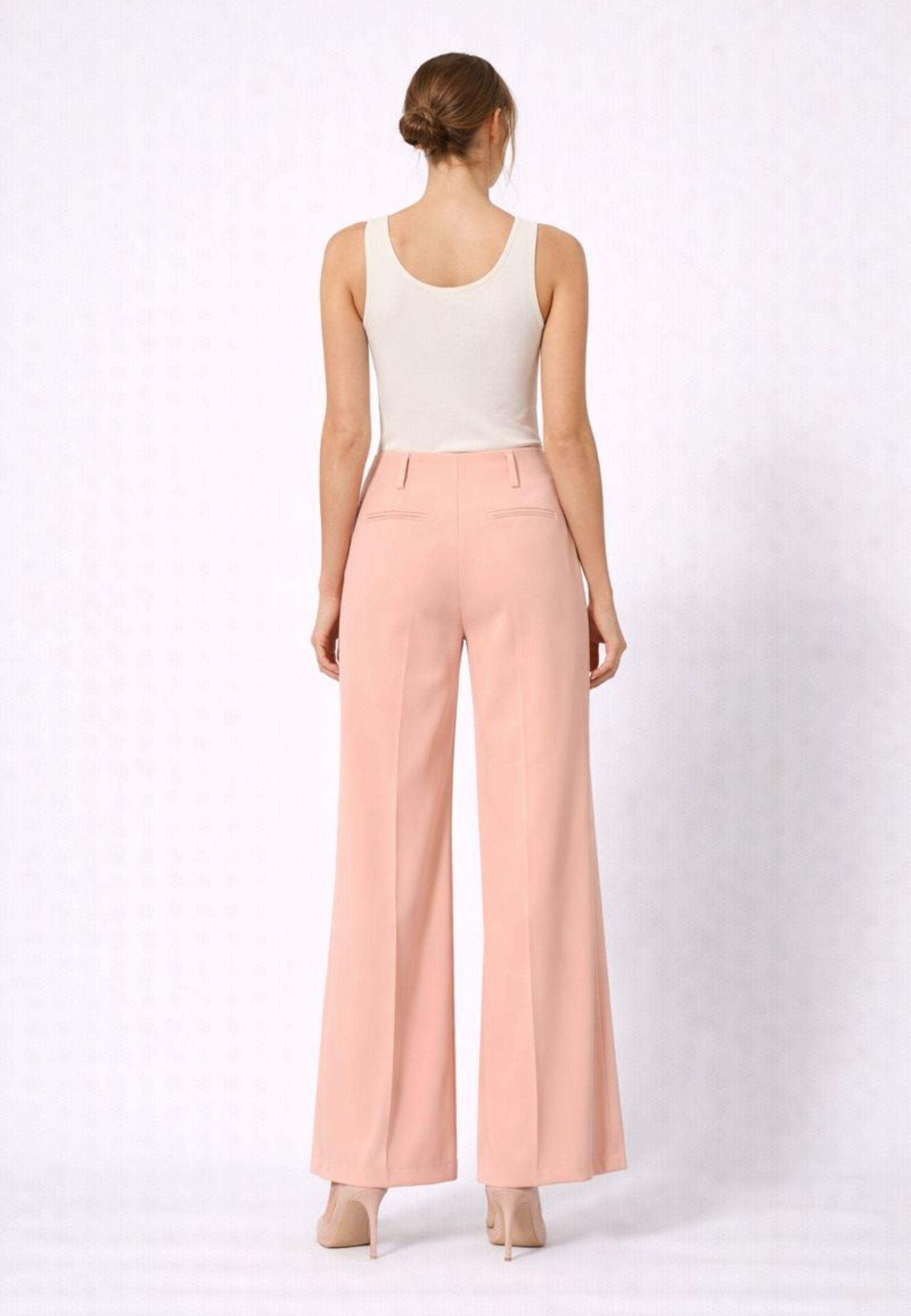 Pantalone ampio con spacchi frontali 