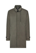 Cappotto realizzato in tessuto 3-Layer di lana tecnica