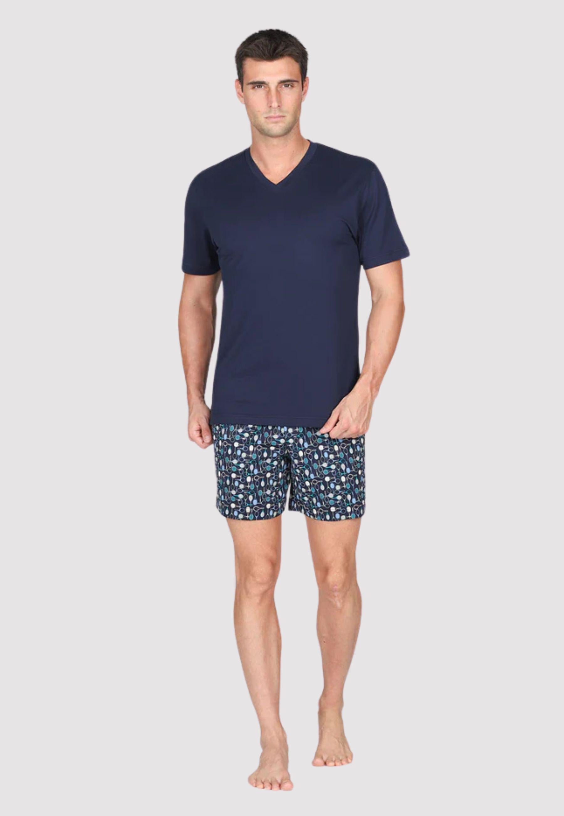Pigiama corto scollo a v in leggerissimo jersey 100% cotone, fantasia "tennis" 