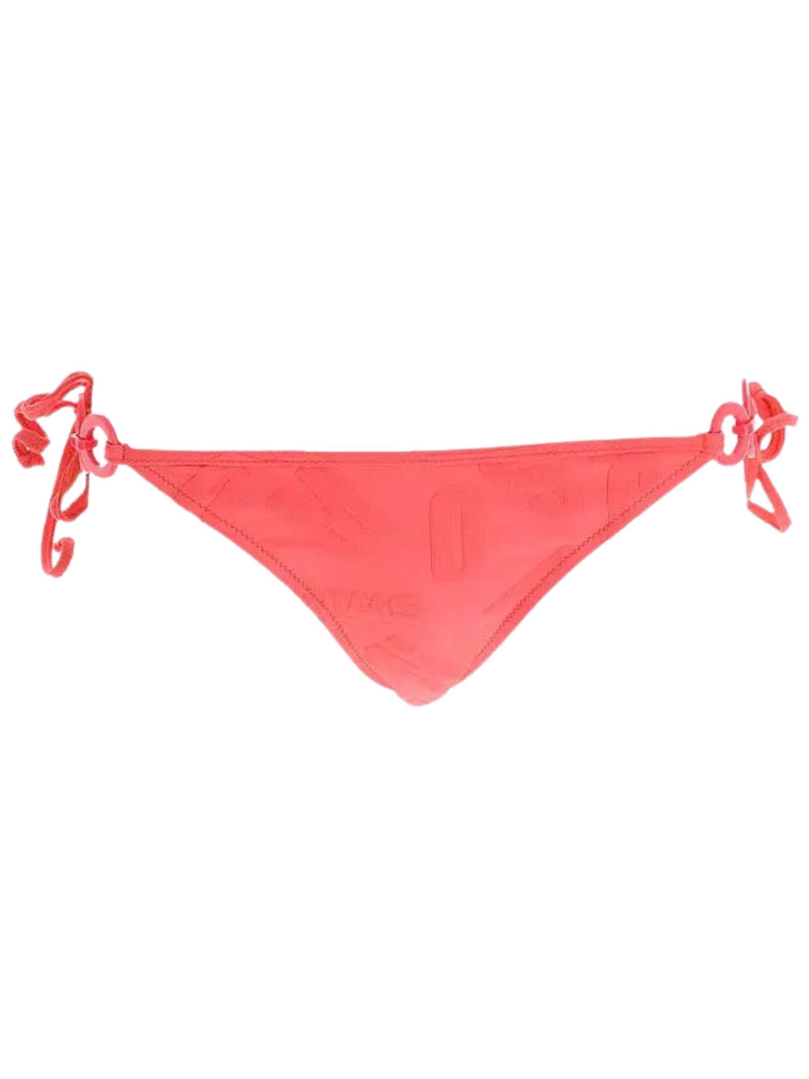 Slip bikini con logo goffrato 