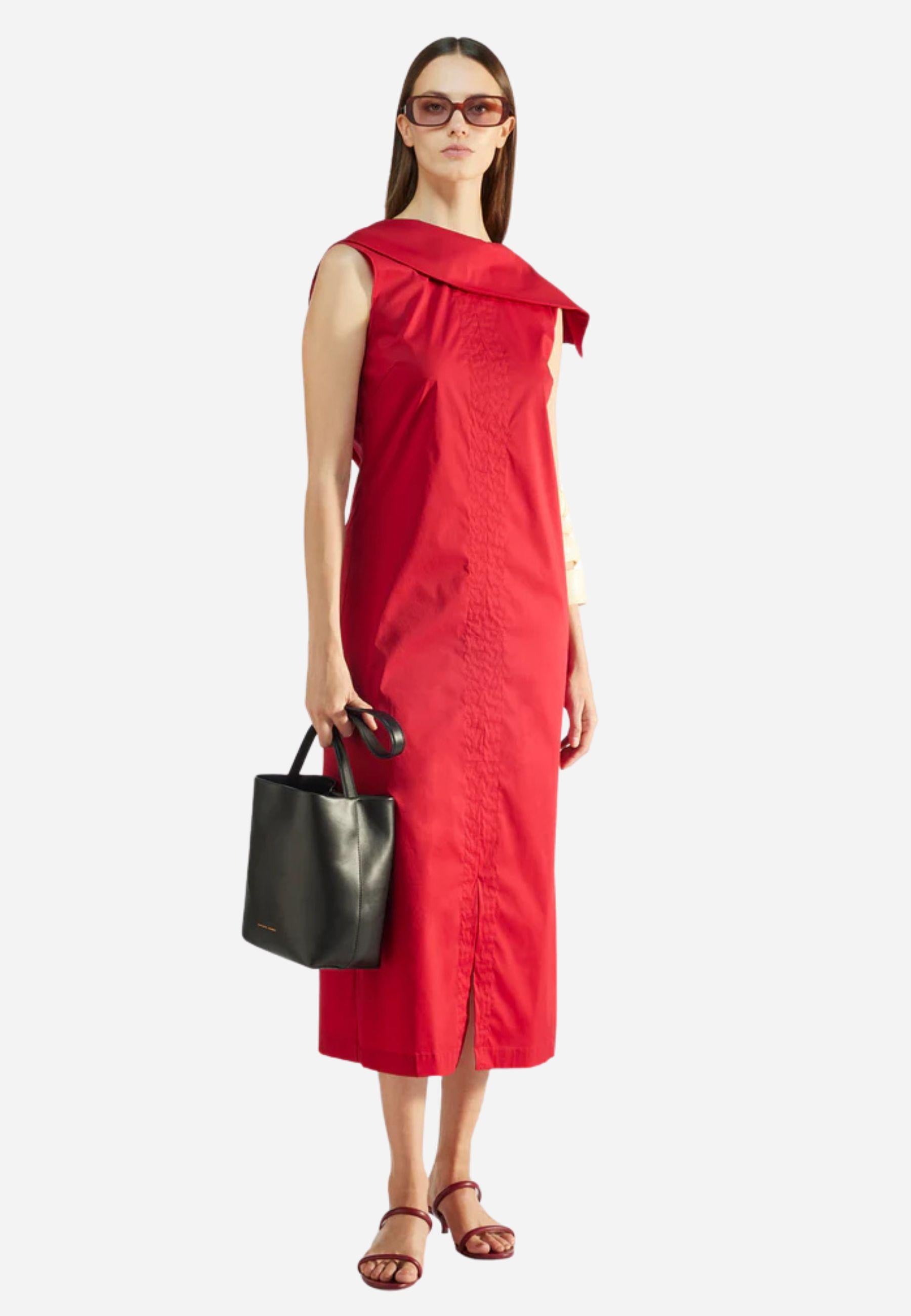 Abito midi rosso con scollo asimmetrico e schiena scoperta<BR/> 
