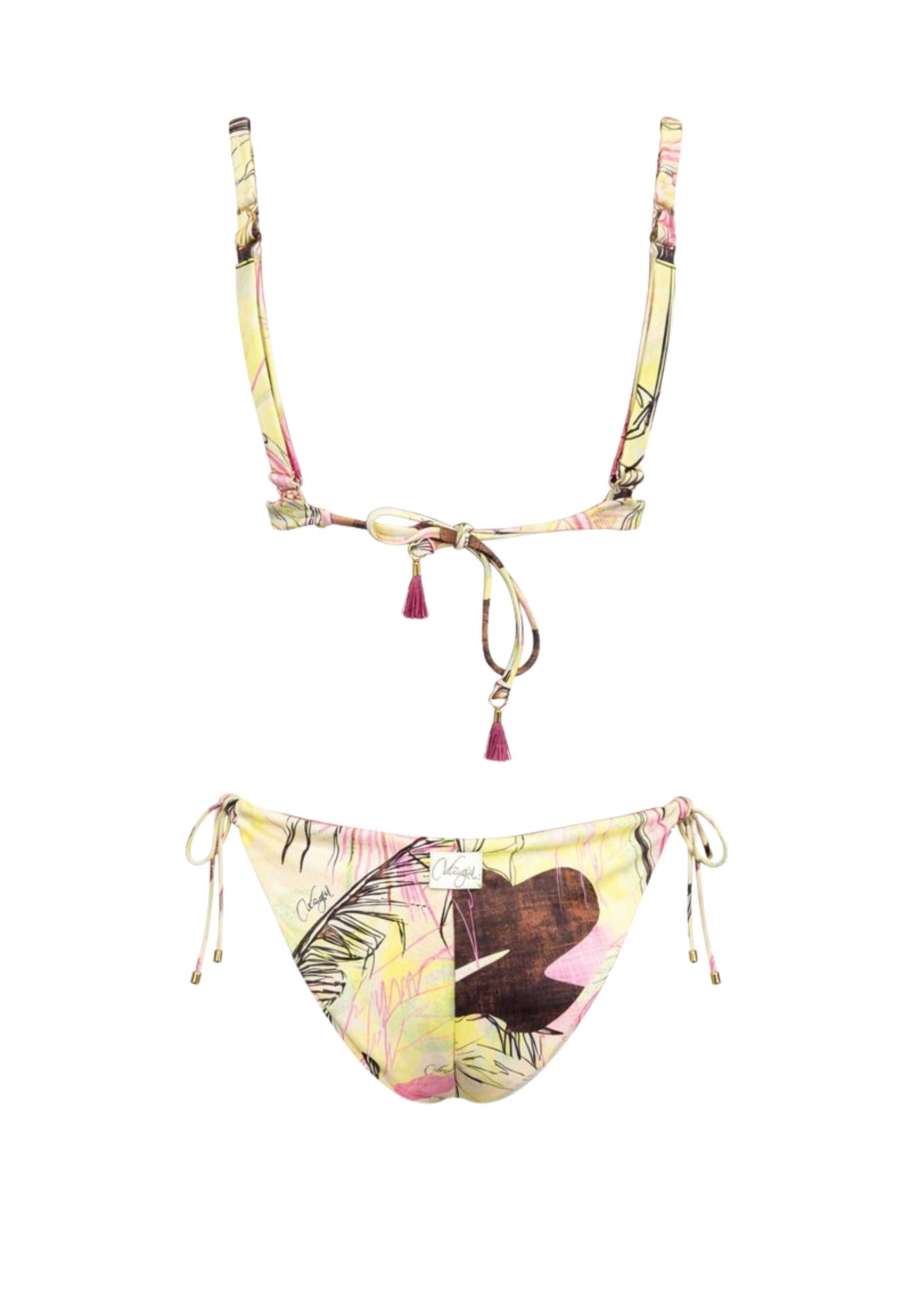 Bikini in lycra stampata con fantasia tropicale 