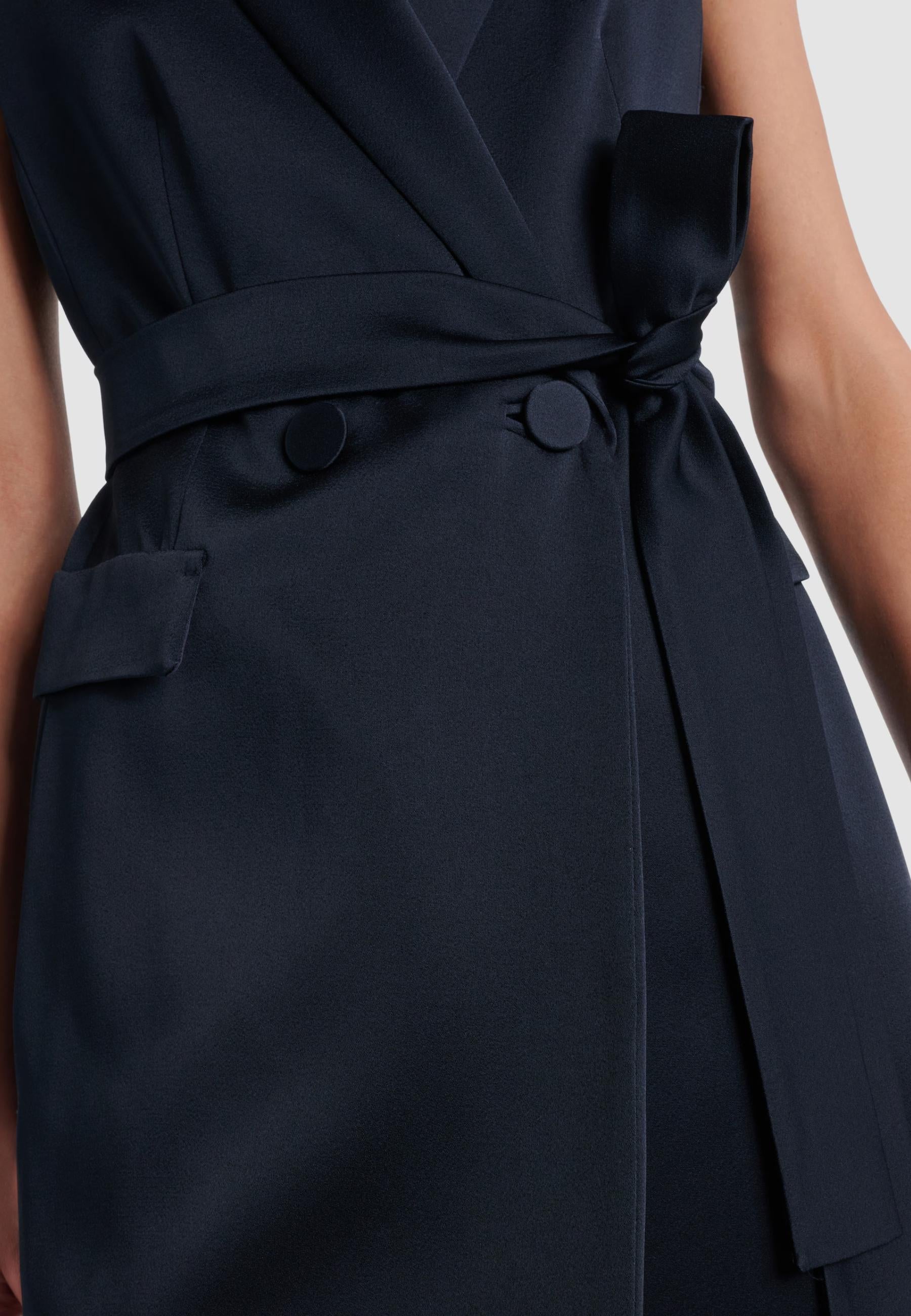 Max Mara Srudio Giacca Afgano in raso con cintura 