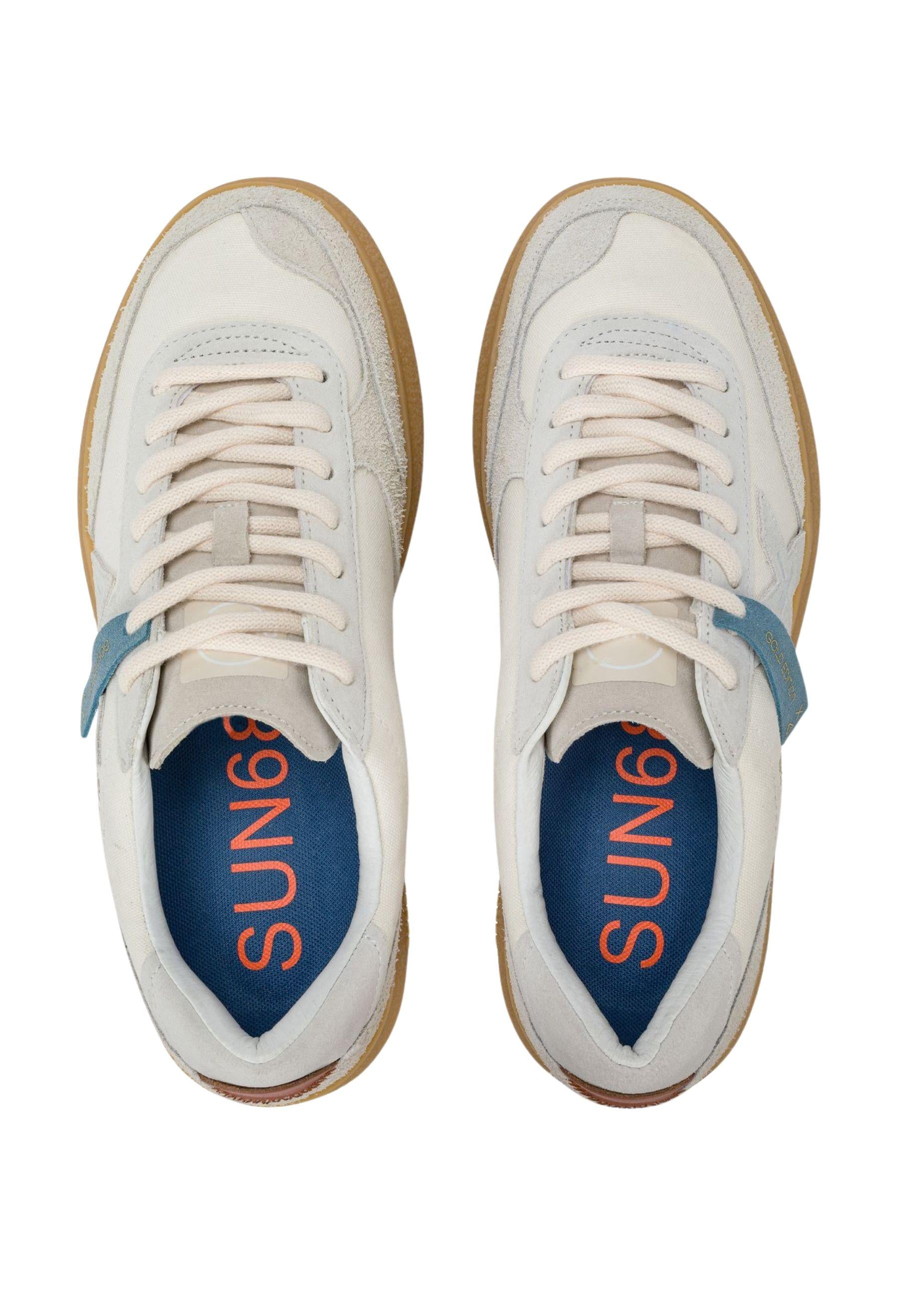 Luis Canvas Sneaker 